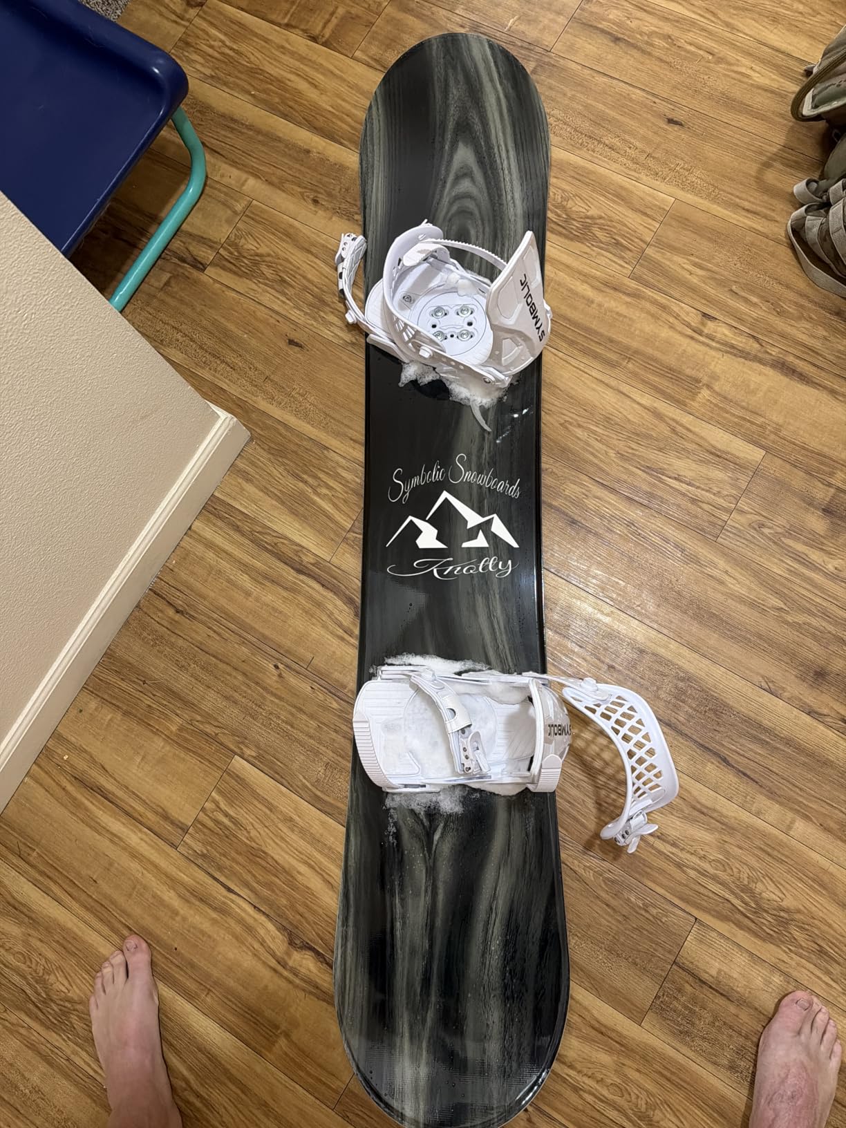 Symbolic Knotty 2025 Snowboard + White Bindings Leash, Stomp Pad Package customer photo 2