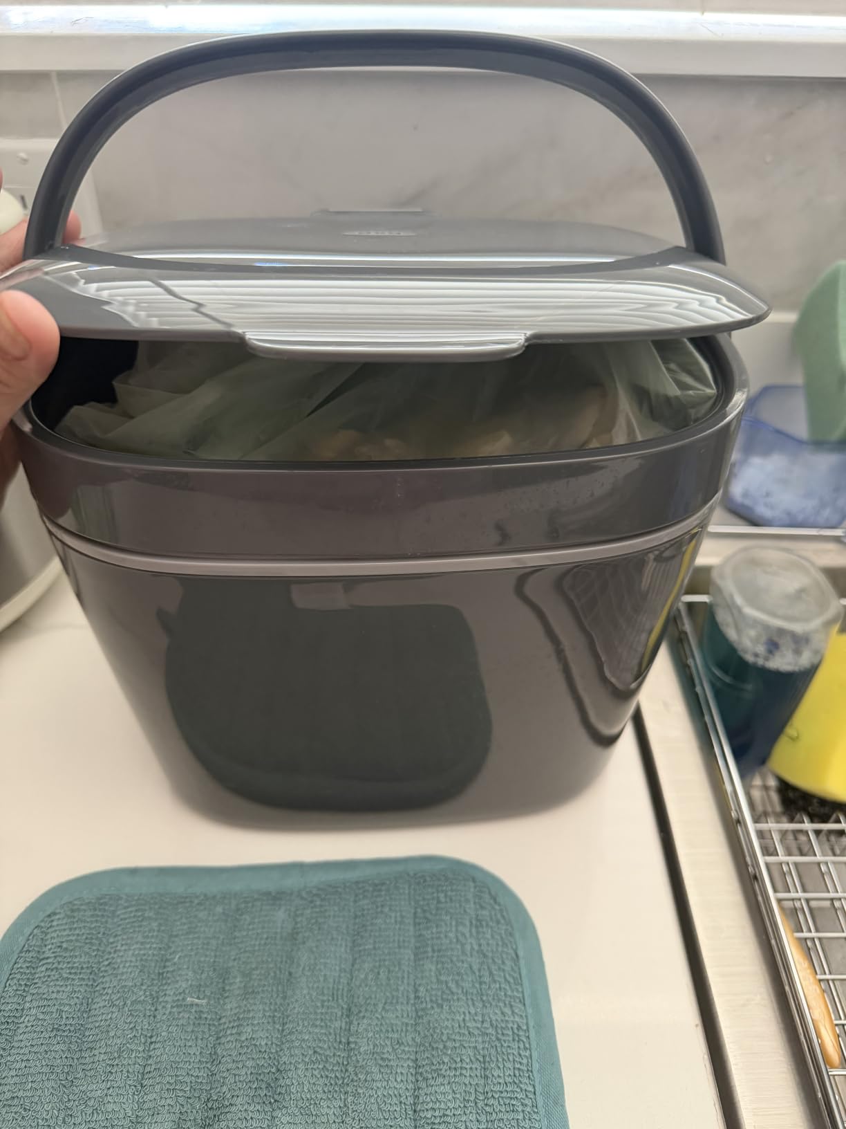 OXO Good Grips Easy-Clean Compost Bin - Charcoal - 1.75 GAL/6.62 L customer photo 2