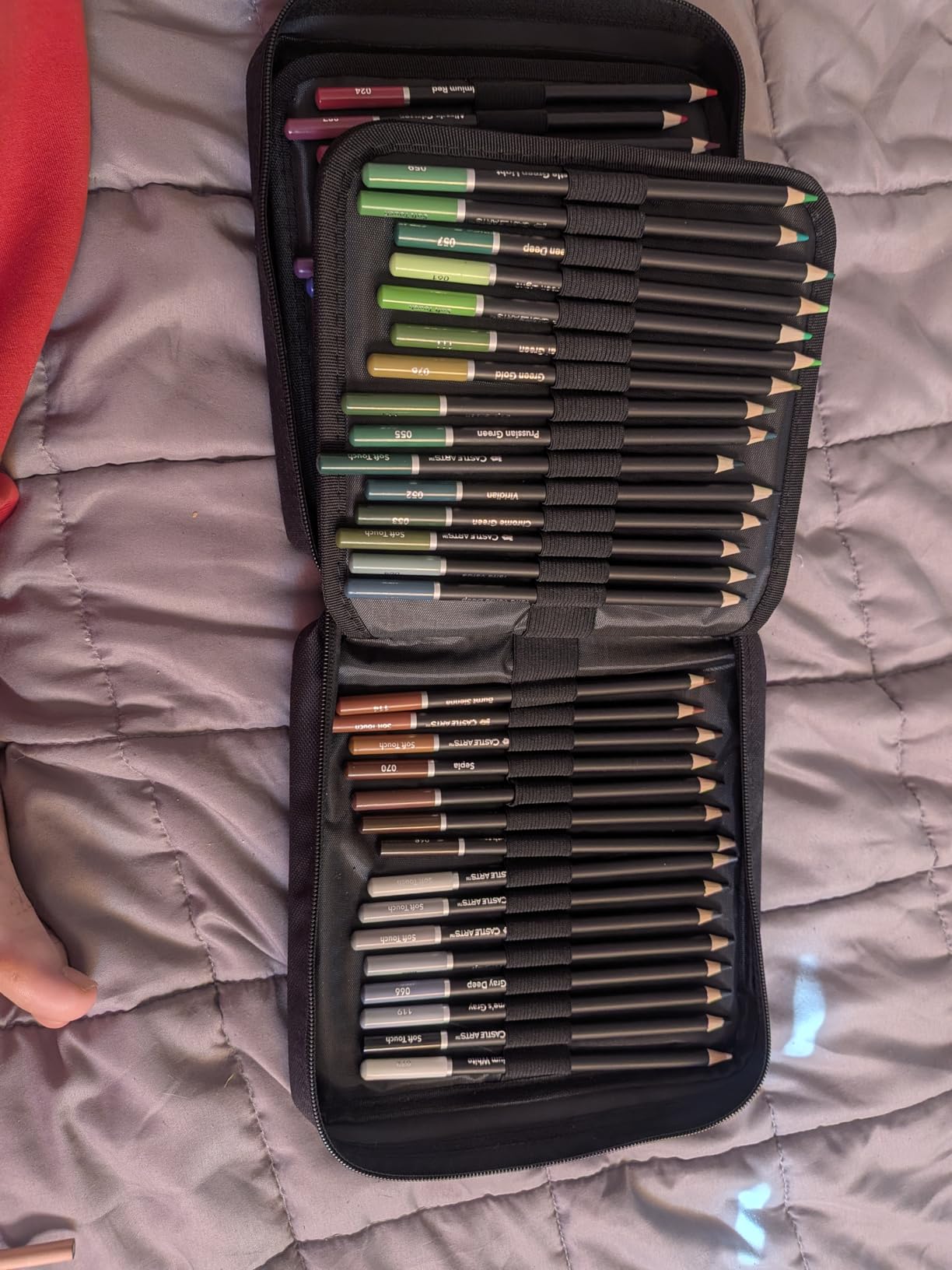 Castle Art Supplies 120 Coloring Pencils Zipper-Case Set | Premium Quality Soft Core Colored Leads for Adult Artists, Professionals and Colourists | In Neat, Strong Carry-Anywhere Zipper Pouch customer photo 2