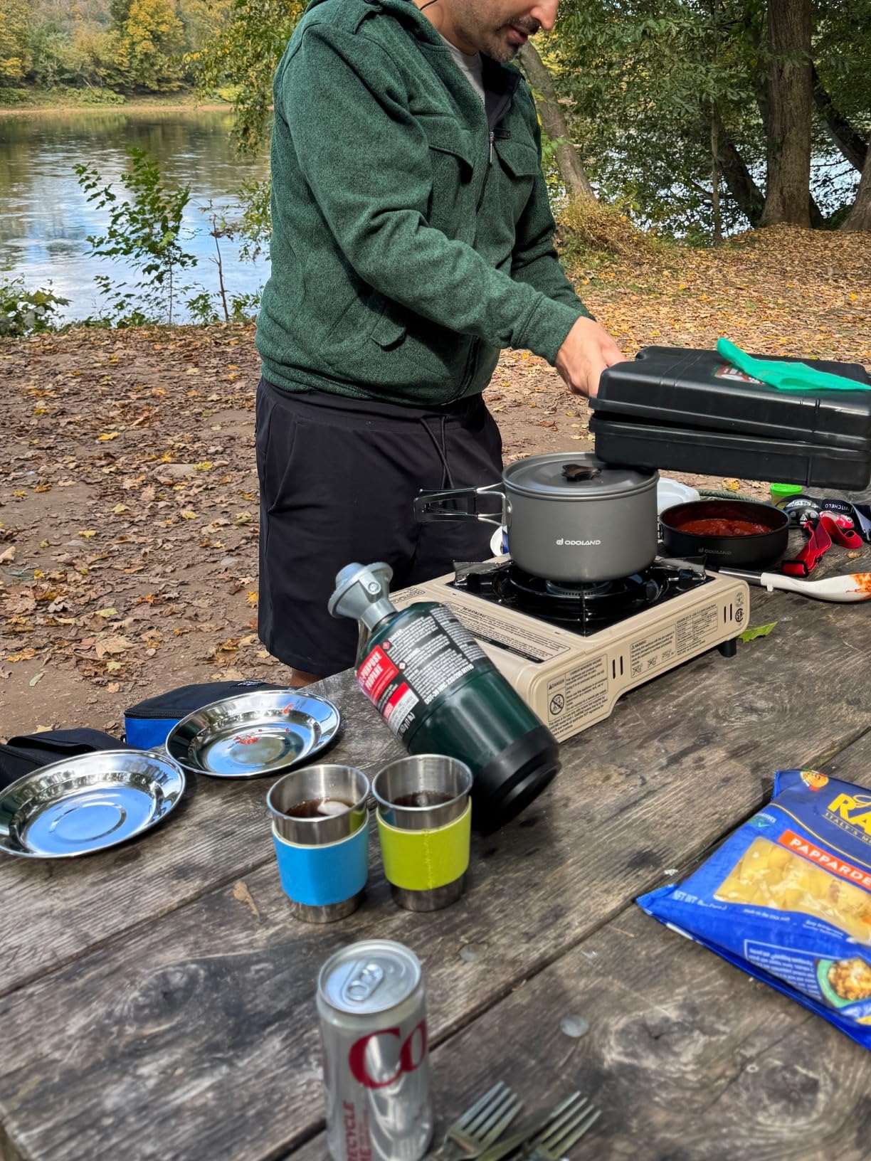 Odoland 15pcs Camping Cookware Mess Kit, Non-Stick Lightweight Pot Pan Kettle Set with Stainless Steel Cups Plates Forks Knives Spoons customer photo 1