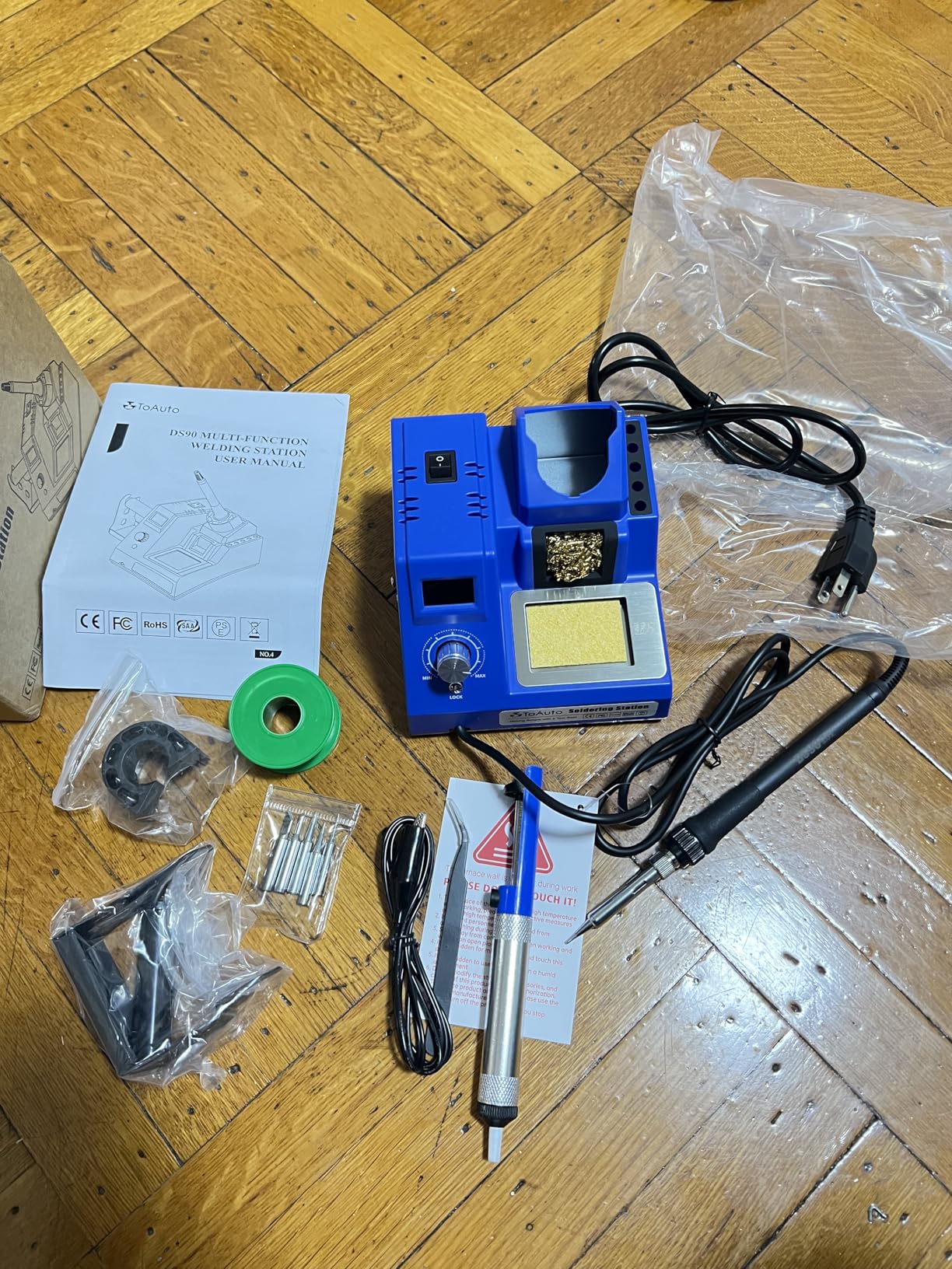 TOAUTO DS90 Soldering Station - F & C Dual Digital Display Soldering Iron Station Kit, 90W Soldering Iron, 302F-842F Temperature, Anti-Static & Grounding Wire, Auto Standby & Sleep, 5 Solder Tips, Blue customer photo 2
