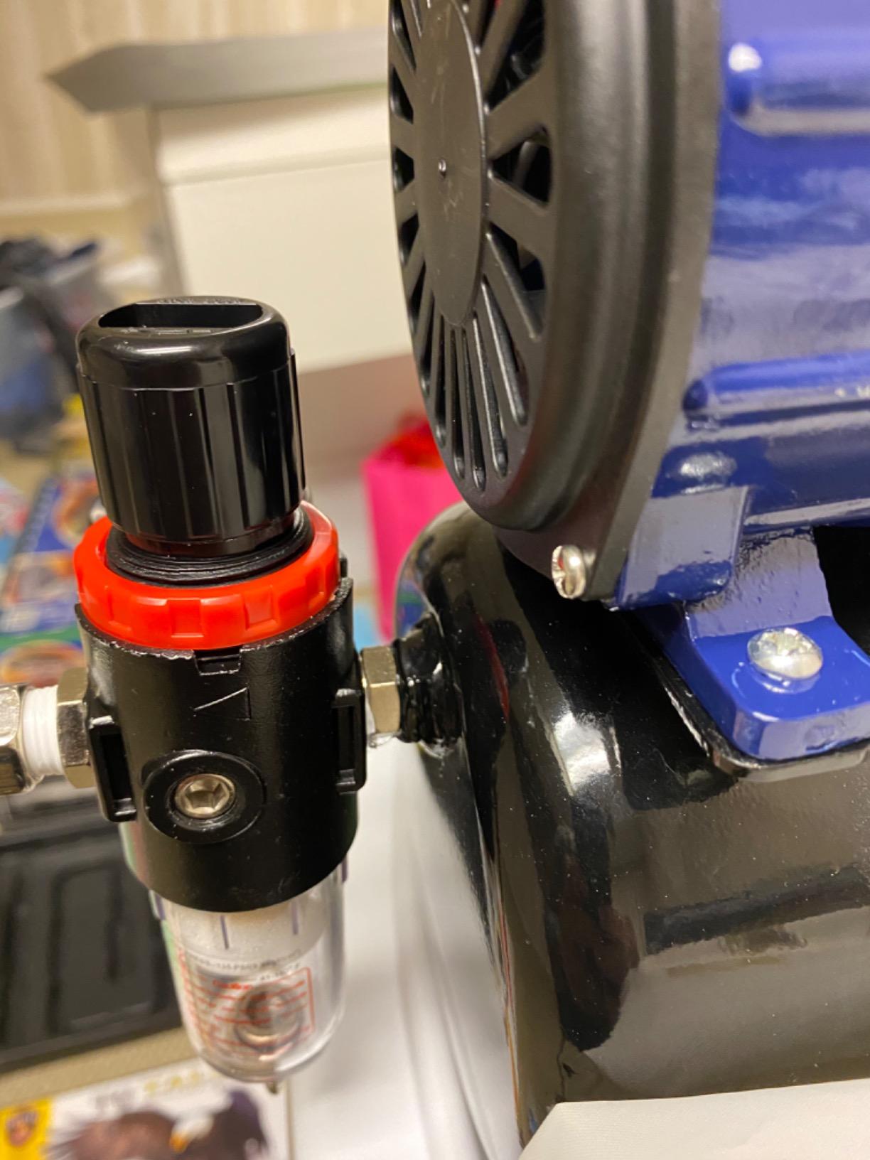 Paasche D3000R 1/5 HP Compressor with Tank, Regulator and Moisture Trap customer photo 1