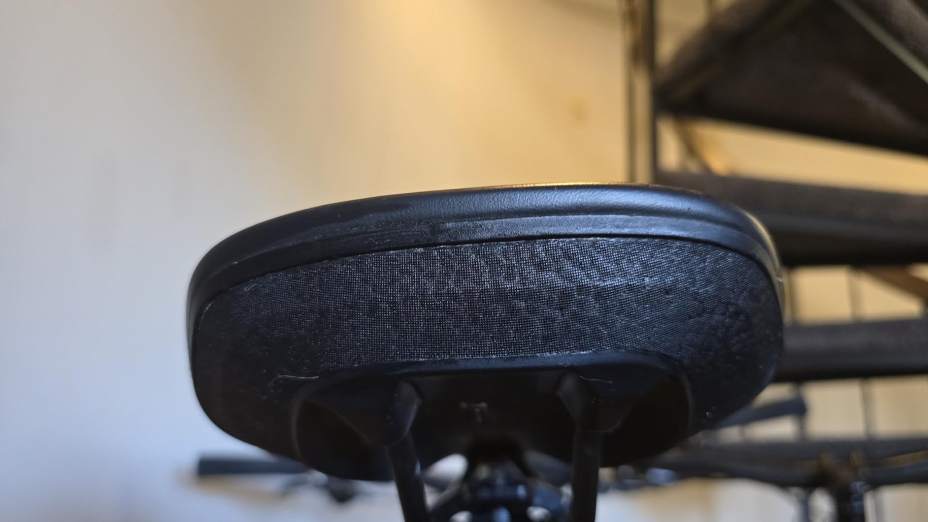 Ergon Smc Core Bike Saddle, Black, Men's Mountain Bike Seat, Microfiber, Gel Pad, 308 lbs Max Rider Weight, S/M: 9-12cm, M/L: 12-16cm customer photo 2