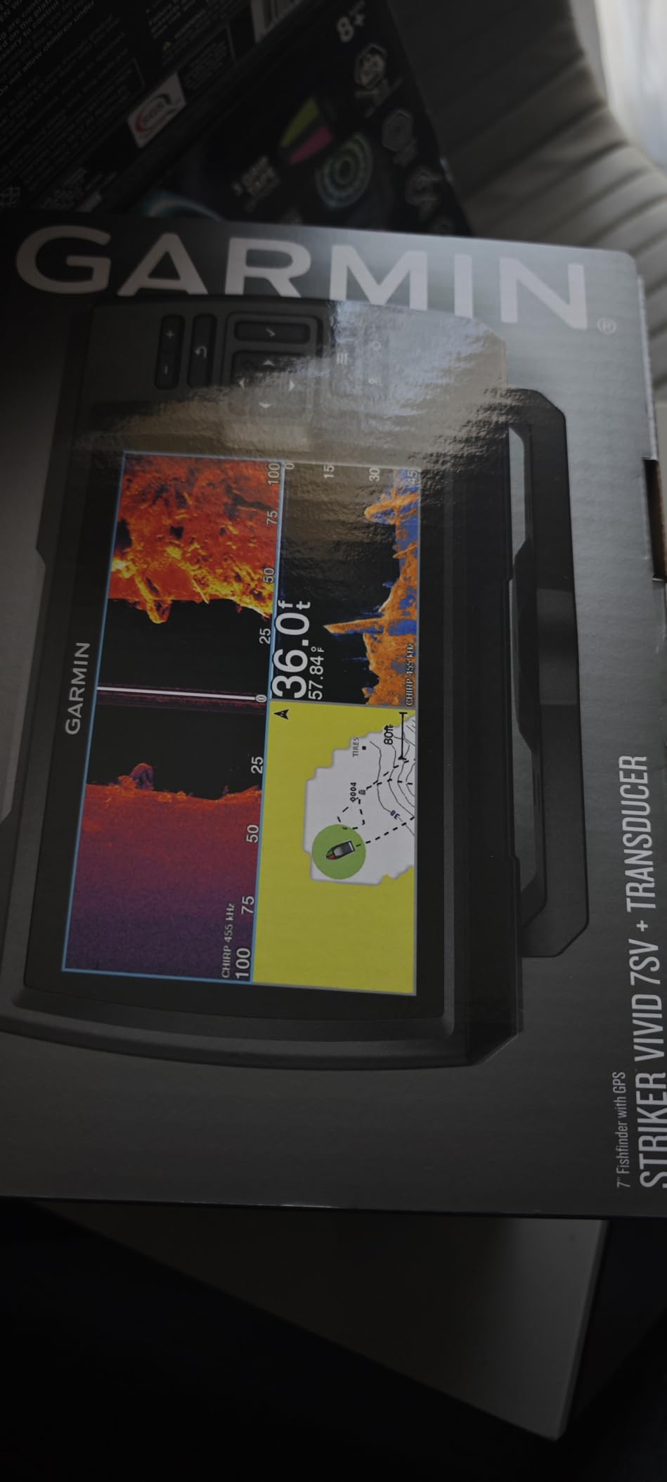 Garmin STRIKER Vivid 4cv, Easy-to-Use 4-inch Color Fishfinder and Sonar Transducer, Vivid Scanning Sonar Color Palettes customer photo 1