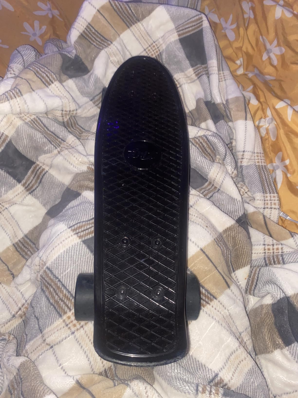 KMX Skateboard 22 and 27 Inch, Classic Mini Cruiser Skateboard for Boys, Girls, Kids, Students, Adults, Teens, Mini Cruiser Board for Beginners and Advanced customer photo 1