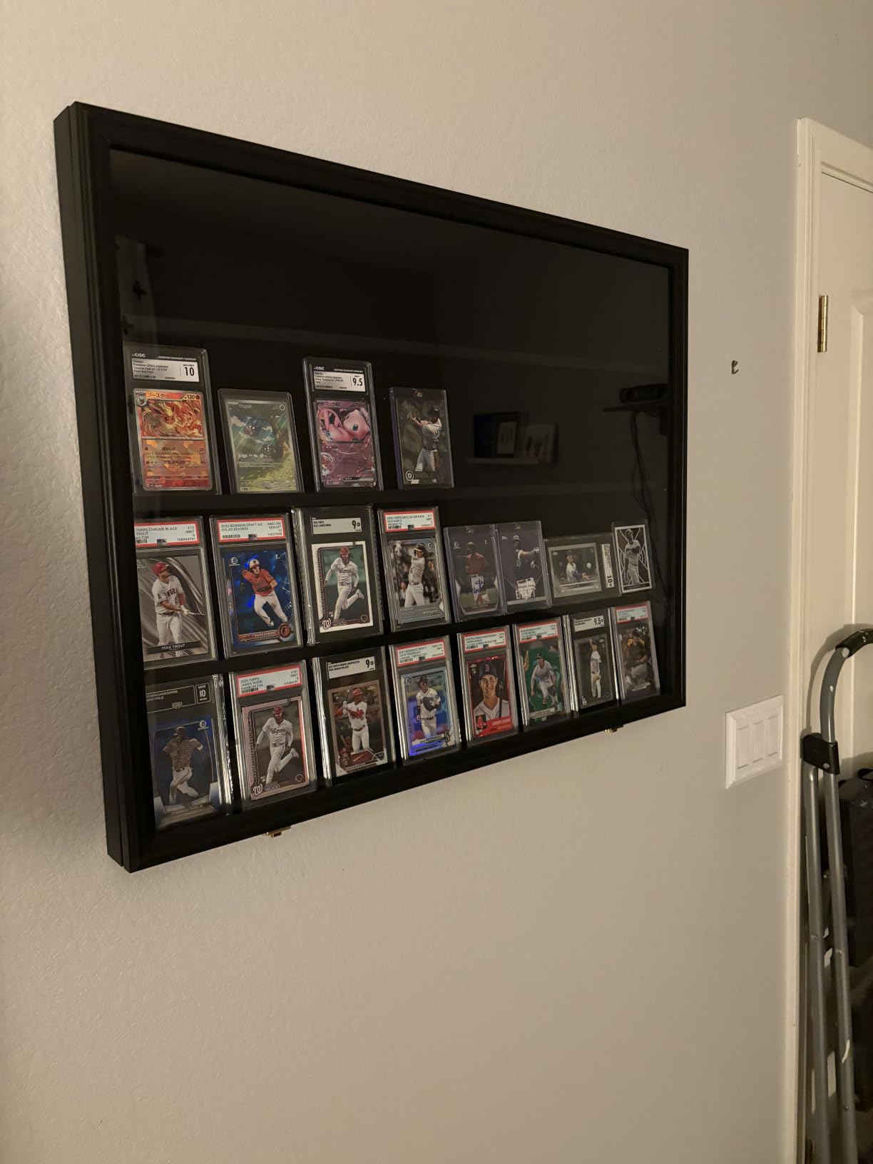 Graded Sports Card Display Case Lockable,Trading Card Collector Wall Display Holder for Baseball Basketball Football Hockey Cards, UV Protection Acrylic(Black) customer photo 1