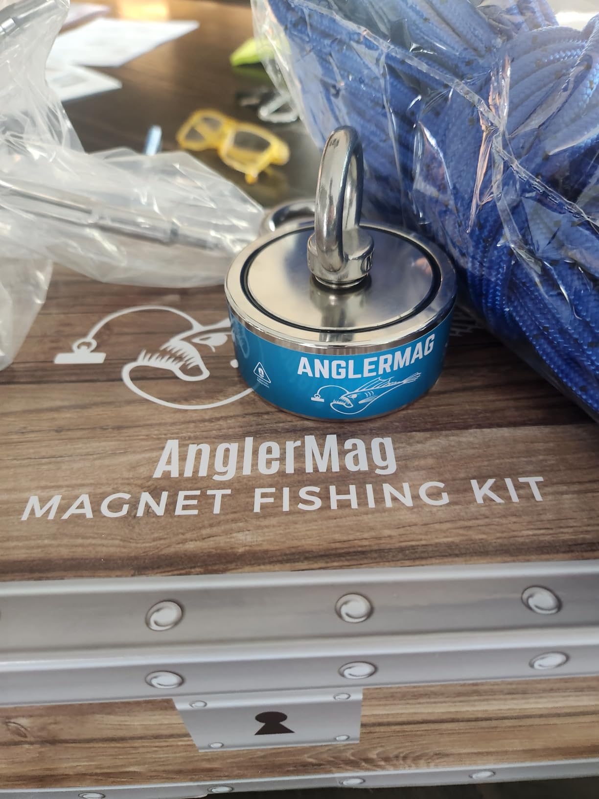 AnglerMag Magnet Fishing Kit - 1325 lbs Double Sided Neodymium Magnetic Fishing Stuff with Rope - 10 PCS Extra Strong Complete Gift Set with eBook, Carabiner, Gloves, Grappling Hook & Carrying Bag customer photo 1