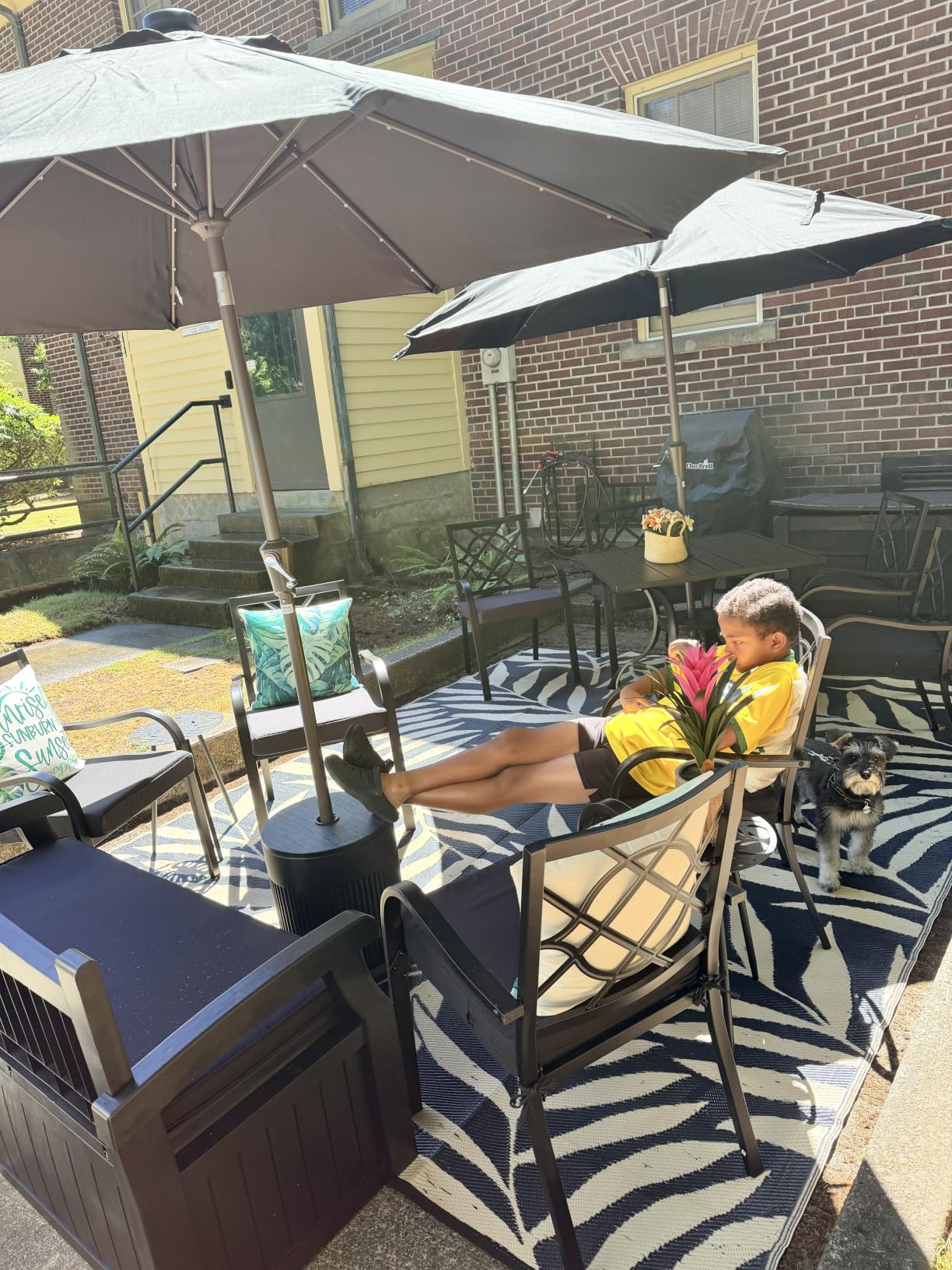 SUNCROWN 5-Piece Outdoor Wrought Iron Chairs and Table Patio Dining Furniture Set - 4 Stackable Metal Chairs, 1 Steel Slat Bistro Table for Garden Backyard Deck customer photo 1