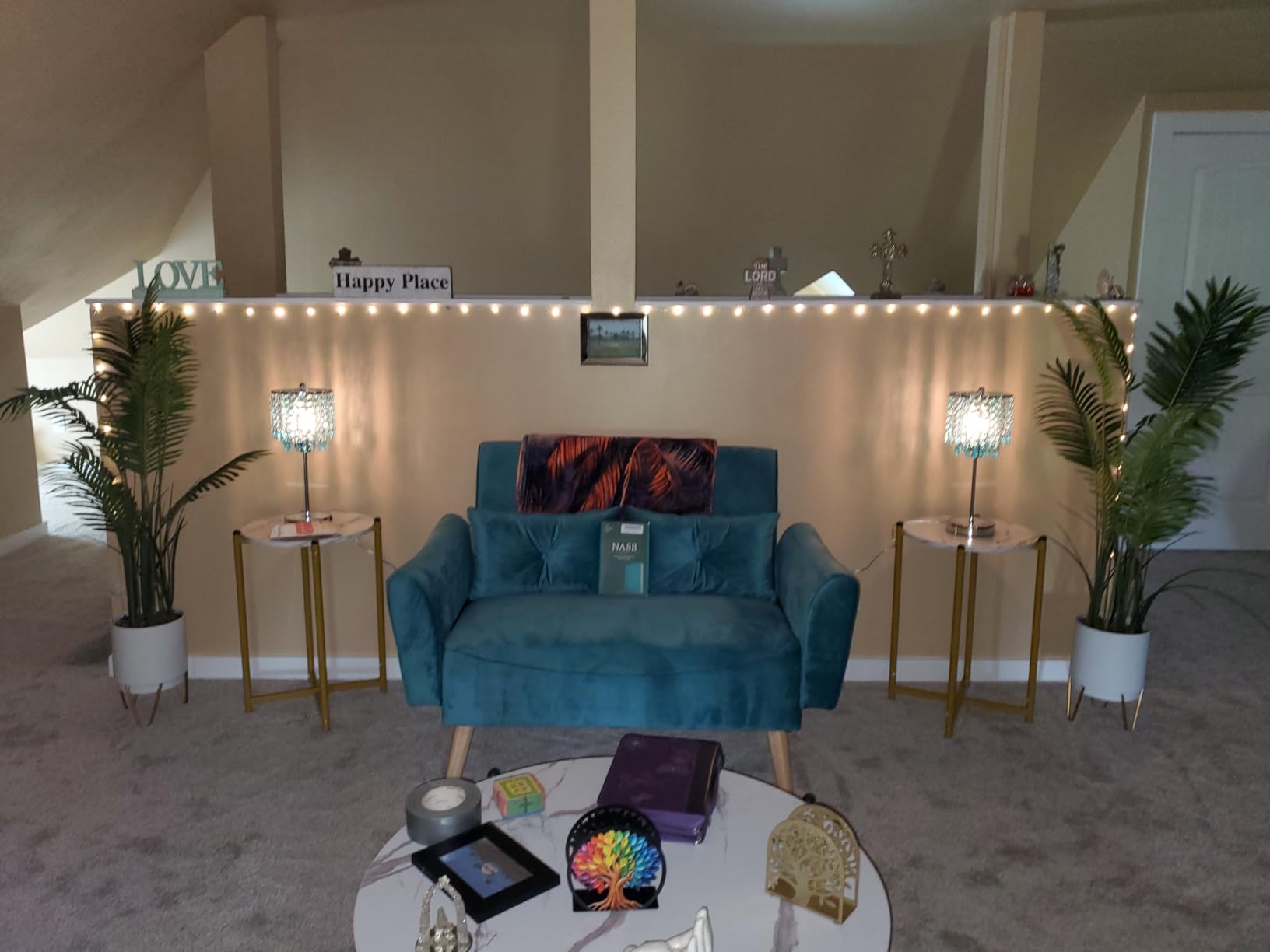 Crystal Table Lamp Set of 2, 3-Way Dimmable Nightstand Lamp with 2 USB Charging Ports, Gold Bedside Lamp for Bedroom, Touch Lamp with Elegant Shade for Living Room, B11 LED Bulb Included customer photo 1