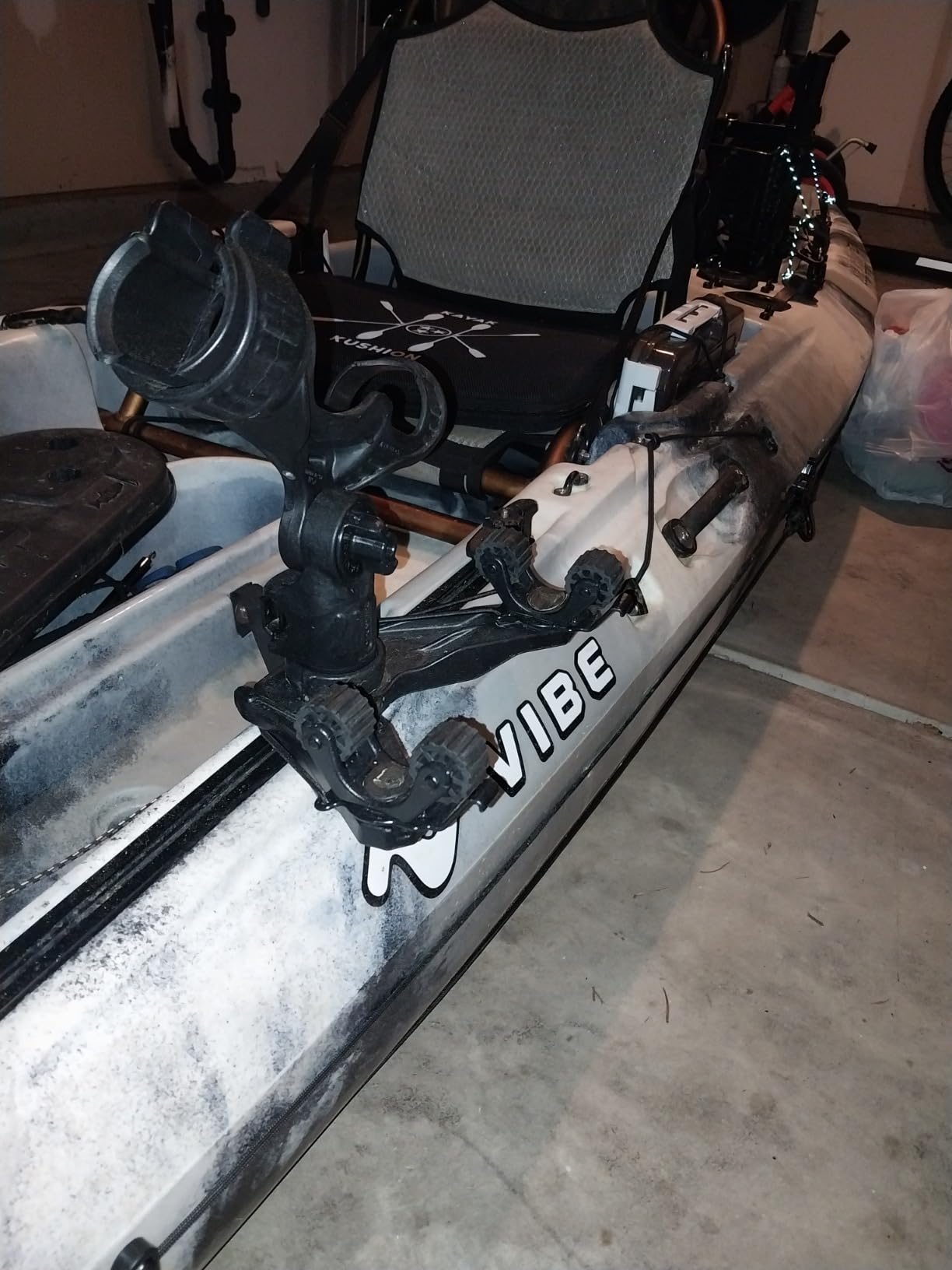 YakAttack DoubleHeader with Dual RotoGrip Paddle Holders | Offset Kayak Paddle Holder | Multi-Accessory Track Mount | Includes SnapNStrap Tethers | Compatible with GearTrac & Most Kayak Tracks customer photo 1