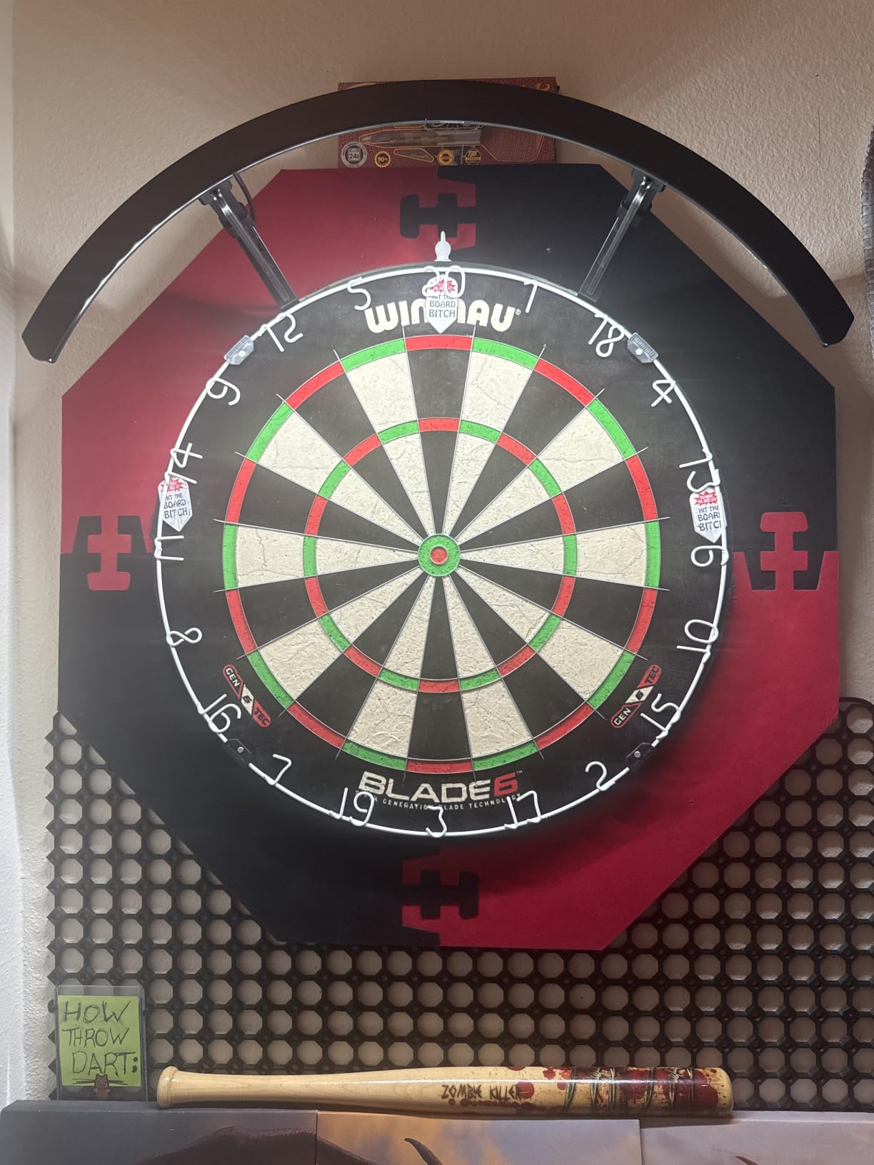 WINMAU Professional Bristle Dartboard - Blade 6 - PDC Tournament Board with Official Tournament Specifications customer photo 2