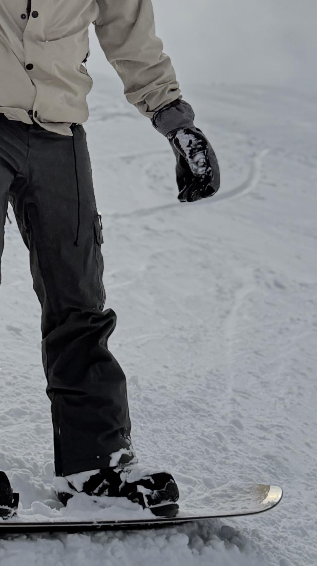 Burton Men's Gore-TEX Insulated Gloves - Waterproof Winter Snowboard Gloves with Touch Screen Tech & Removable Liner customer photo 1