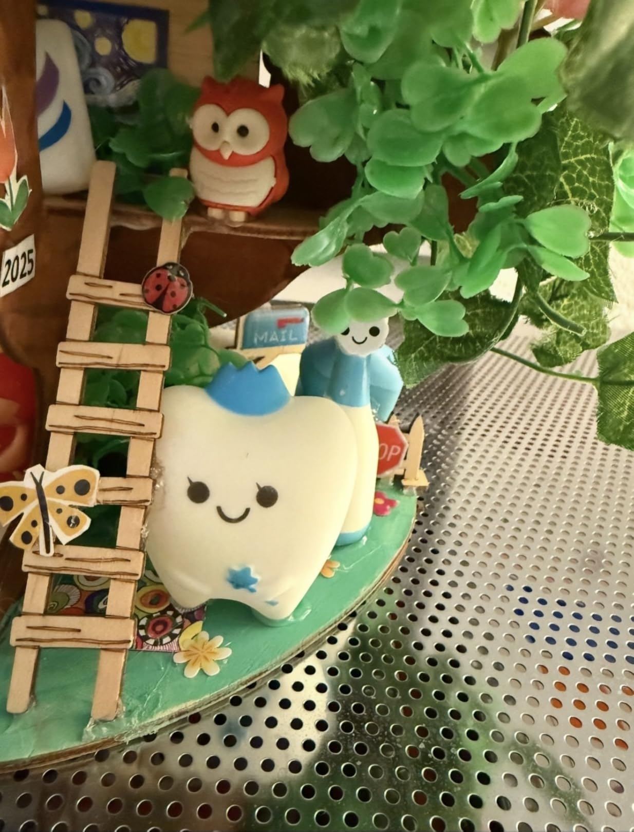 Creativity for Kids Build and Grow Tree House Craft Kit - Treehouse Playset Toy for Boys and Girls, Classic Toys for Kids (Ages 6+) customer photo 1