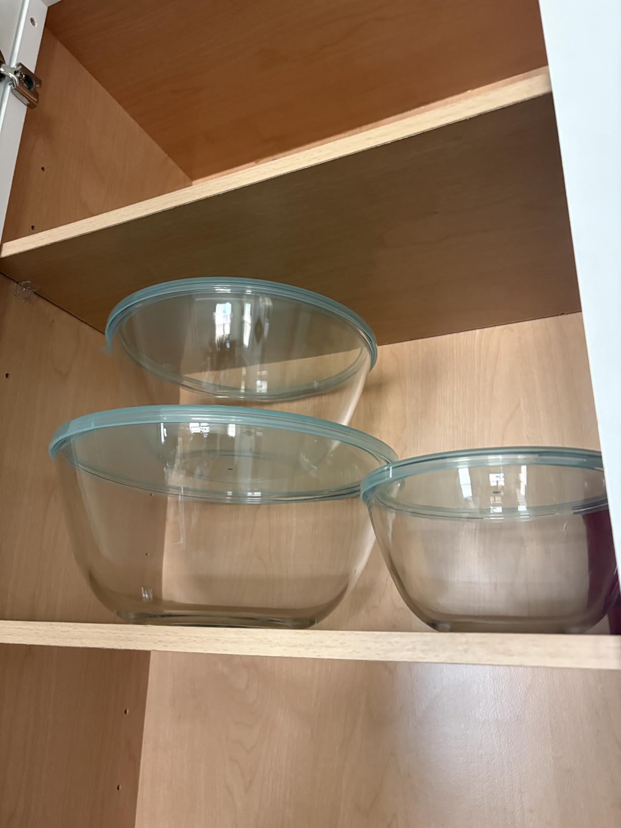 WhiteRhino Glass Mixing Bowls Glass Bowls with Lids Set (4.5QT, 2.7QT, 1.1QT), Large Salad Bowls, Glass Mixing Bowl Space-Saving Nesting Storage Bowls for Cooking, Baking, Prepping, Dishwasher Safe customer photo 1