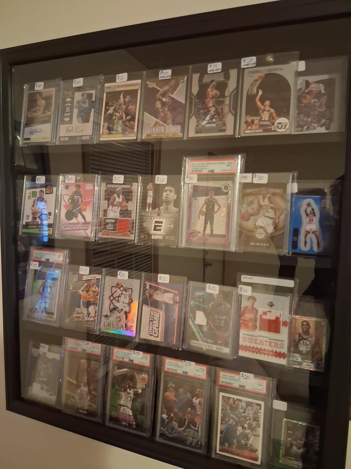 Grintus Baseball Card Display Case 24 Graded Sport Card Display Case Wall Mount with Clear View and UV Protection Acrylic Door for Baseball Football Basketball Hockey Trading Card Collection, Black customer photo 1