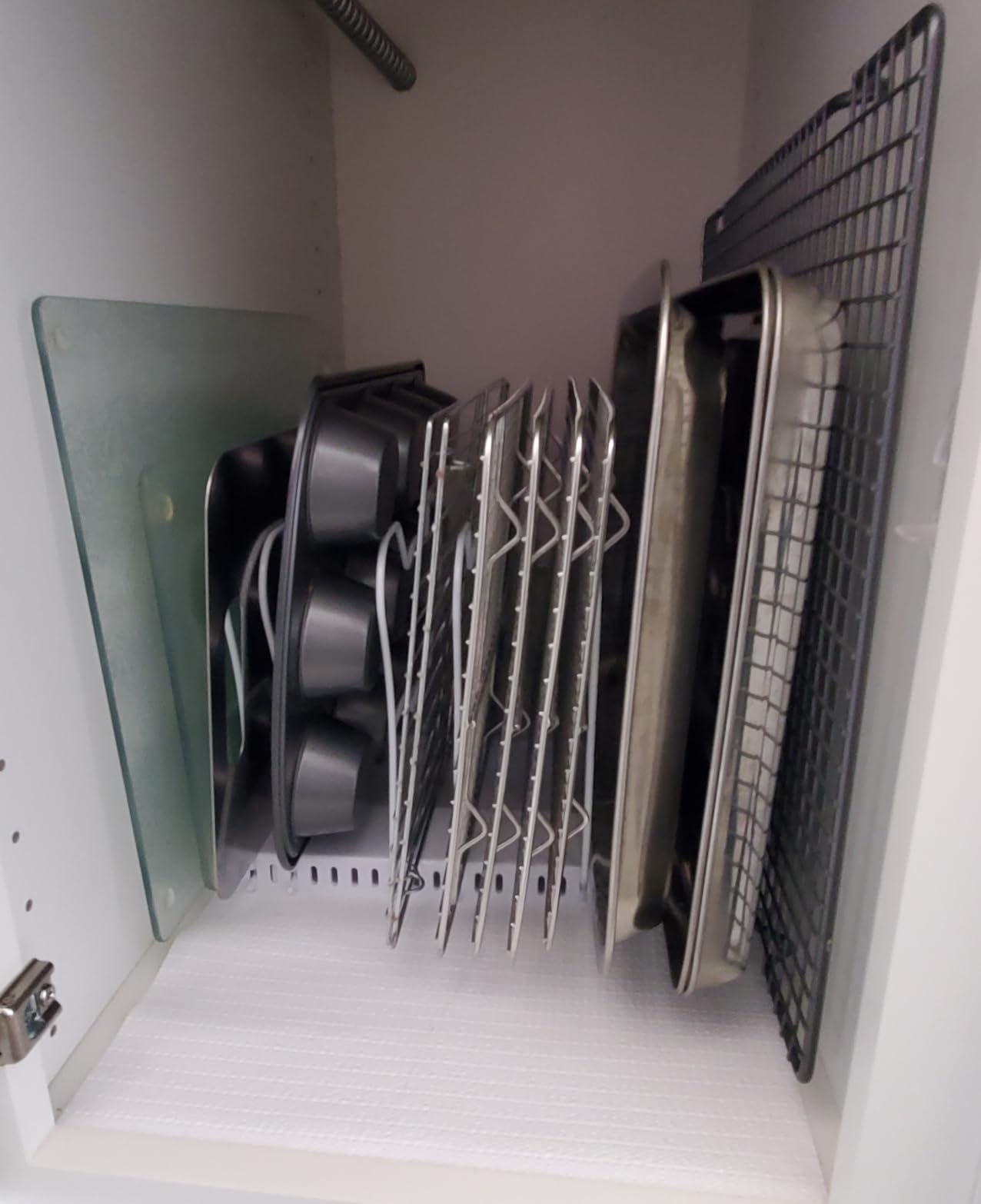 Simple Houseware Expandable Pan Organizer Rack, 10 Adjustable Compartments, White - Kitchen Cabinet Organizer for Pots, Pans, Lids & Bakeware - Pantry & Countertop Storage customer photo 1