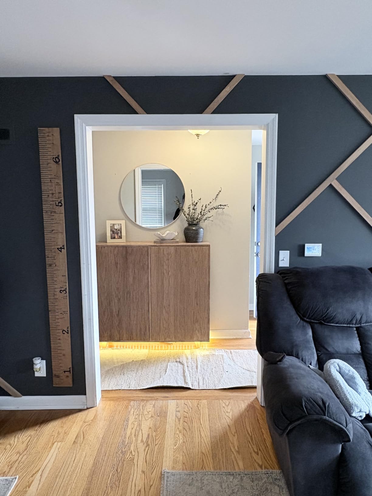 DAYBETTER Under Cabinet Lights, 6 PCS Under Cabinet Lighting with Remote, Dimmable LED Strip Lights for Bedroom, LED Lights for Kitchen Cabinet, Counter Shelf 2700K-6500K Warm to Daylight White, 9.8ft customer photo 2