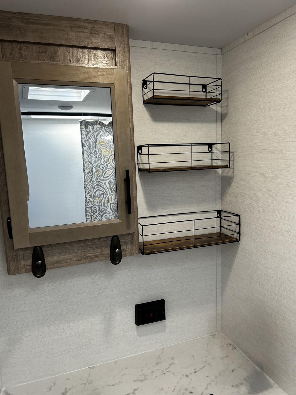 CRUGLA Floating Wall Shelves Set of 5, Wall Mounted Bathroom Shelves, Hanging Storage Shelf for Bathroom, Kitchen, Bedroom, Living Room customer photo 2