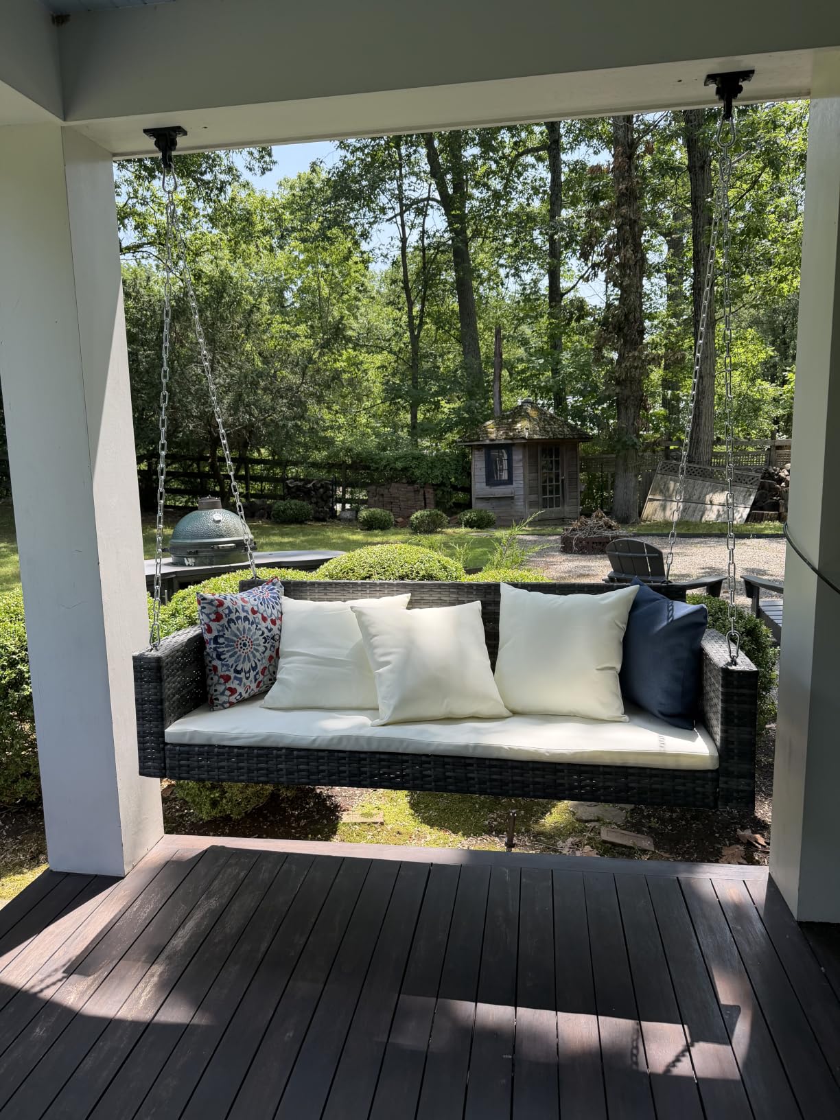VINGLI Heavy Duty 800 LBS Wicker Hanging Porch Swing with Cushions & Chains, 4FT Outdoor Rattan Swing Bench for Garden, Yard, Lawn (Brown+Beige) customer photo 1