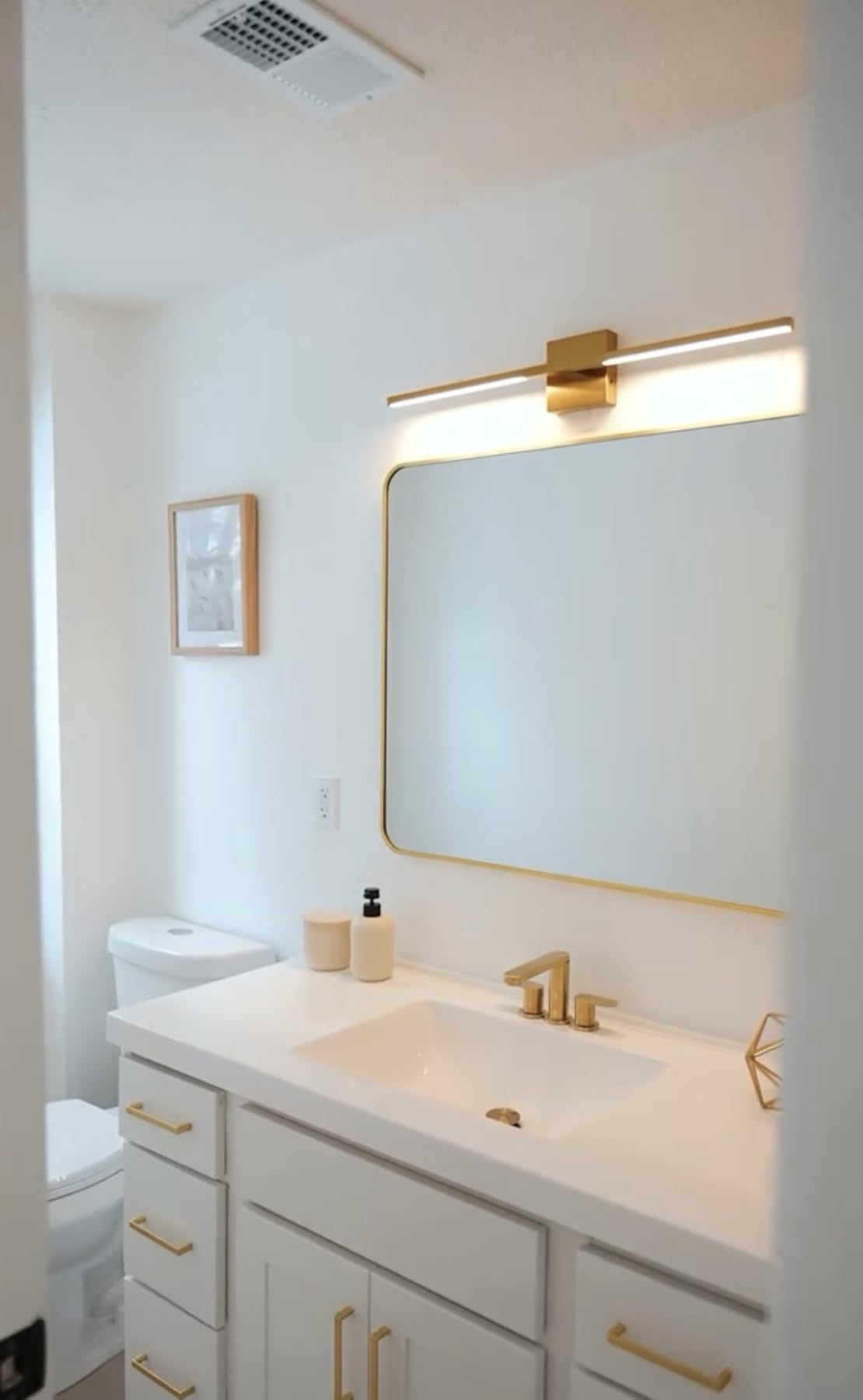 Black Bathroom Vanity Light 30 Inch 360 Rotatable 18W Dimmable 5CCT LED Black Bathroom Light Fixture Over Mirror Modern Vanity Lights for Bathroom Mirror Bedroom Wall Sconce Lighting customer photo 1