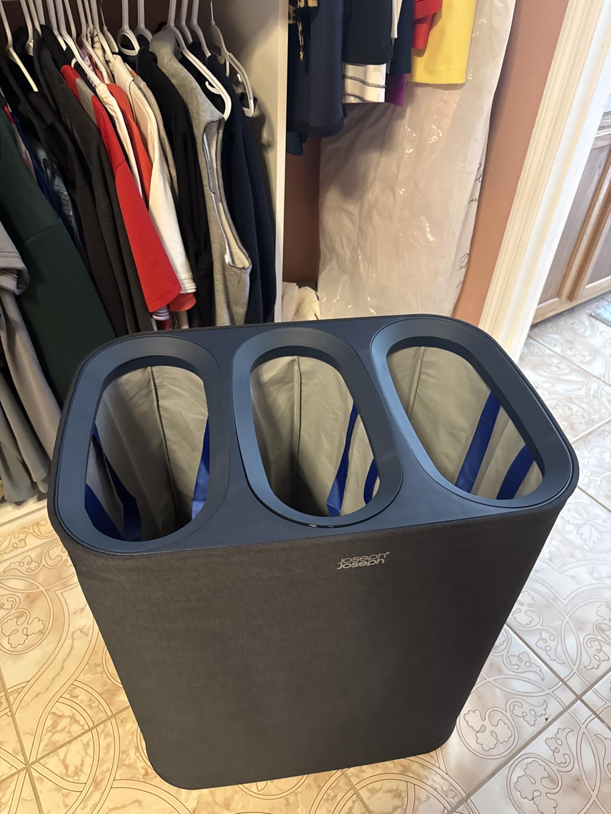 Joseph Joseph Tota Trio 90 liter/23.8 gallon Laundry Hamper Separation Basket with lid, 3 Removable Washing Bags with Handles - Ecru customer photo 2
