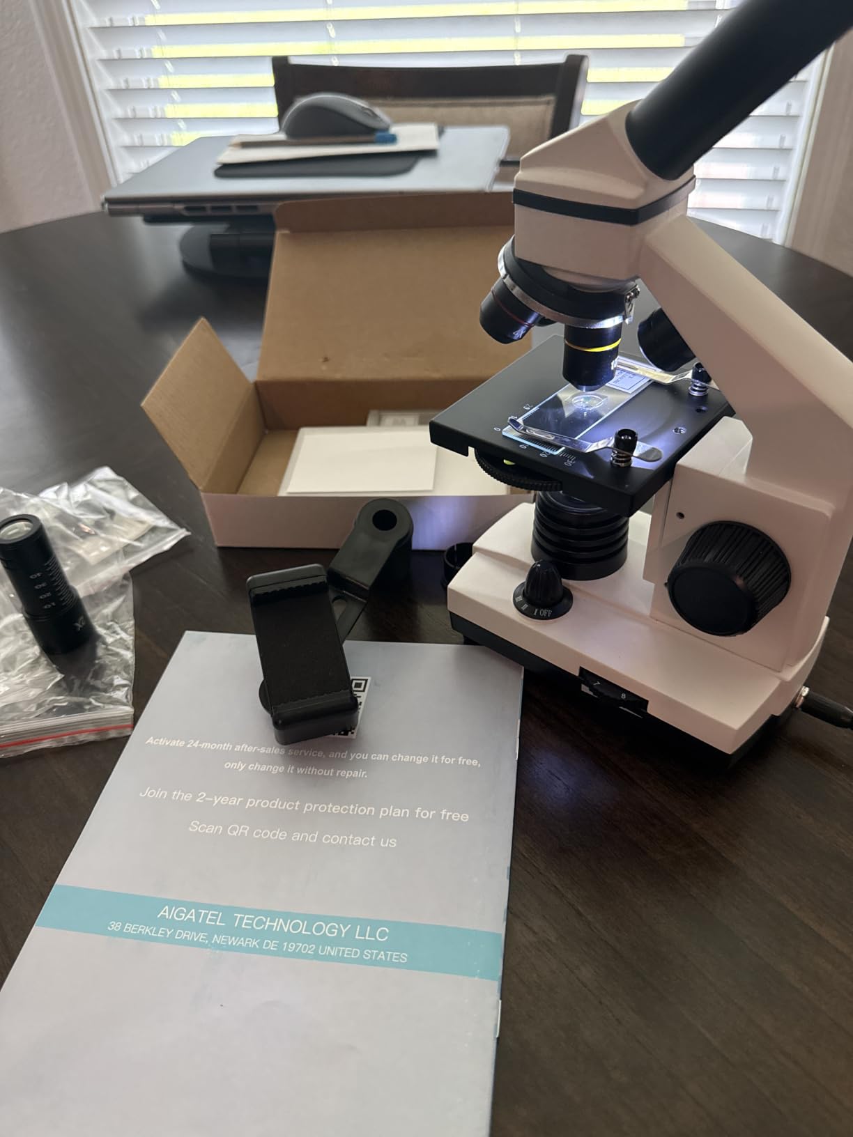 PalliPartners Compound Microscope for Adults & Students - 100X-2000X High-Power Biological Microscope for Students, School Lab & Home Education, with Slides Set & Phone Adapter (White) customer photo 1