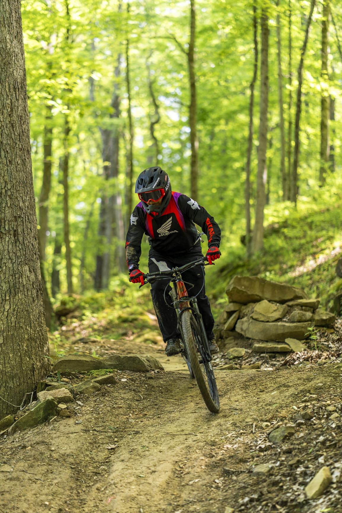 OutdoorMaster Full Face Mountain Bike Helmet, Lightweight for BMX/DH | For Downhill/BMX/MTB customer photo 2