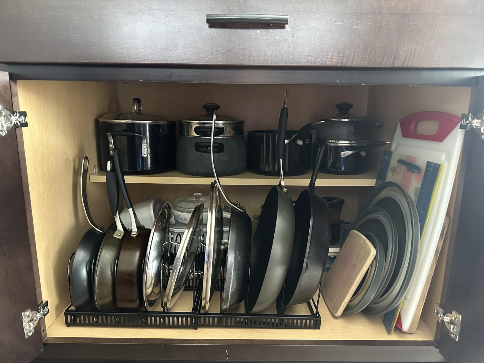 MUDEELA Pots and Pans Organizer Rack for under Cabinet, Expandable 11.81''-22.85'' Pot Lid Kitchen Cabinet Organizer Holder with 10 Adjustable Compartment Cutting Board Organizer for Pan Lid, Bakeware customer photo 2
