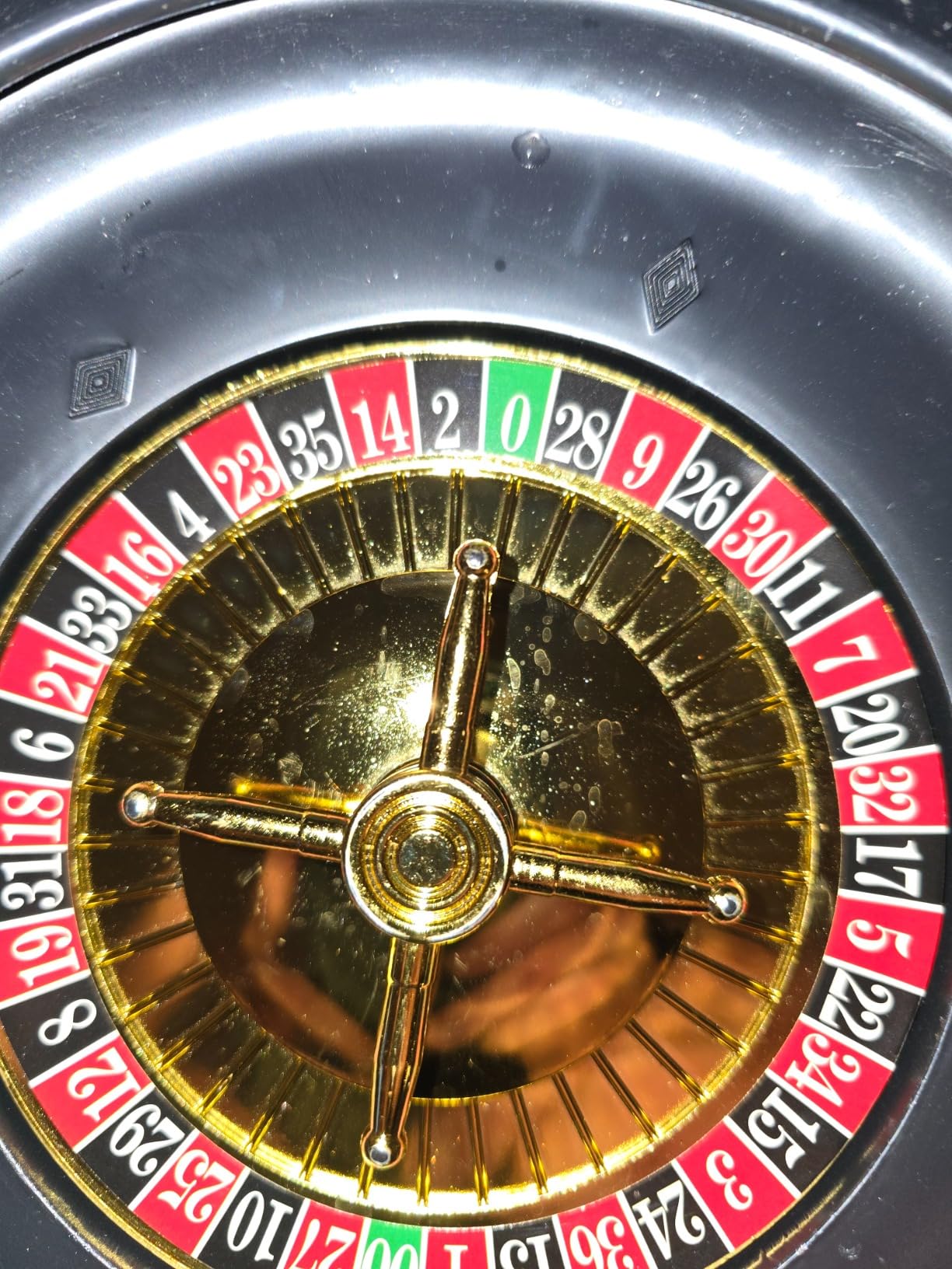 GOTHINK Roulette Wheel Game Set with Chips, Rake, Balls & Texas Holden Poker for Casino Night customer photo 2