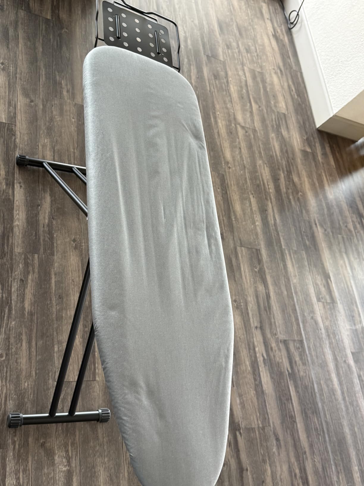 Jakeefud Deluxe Ironing Board with Heat Resistant Cover and Thicken Felt Pad, Heavy Sturdy Legs, Full Size Hanger Iron Board, Foldable (L-Grey) customer photo 1