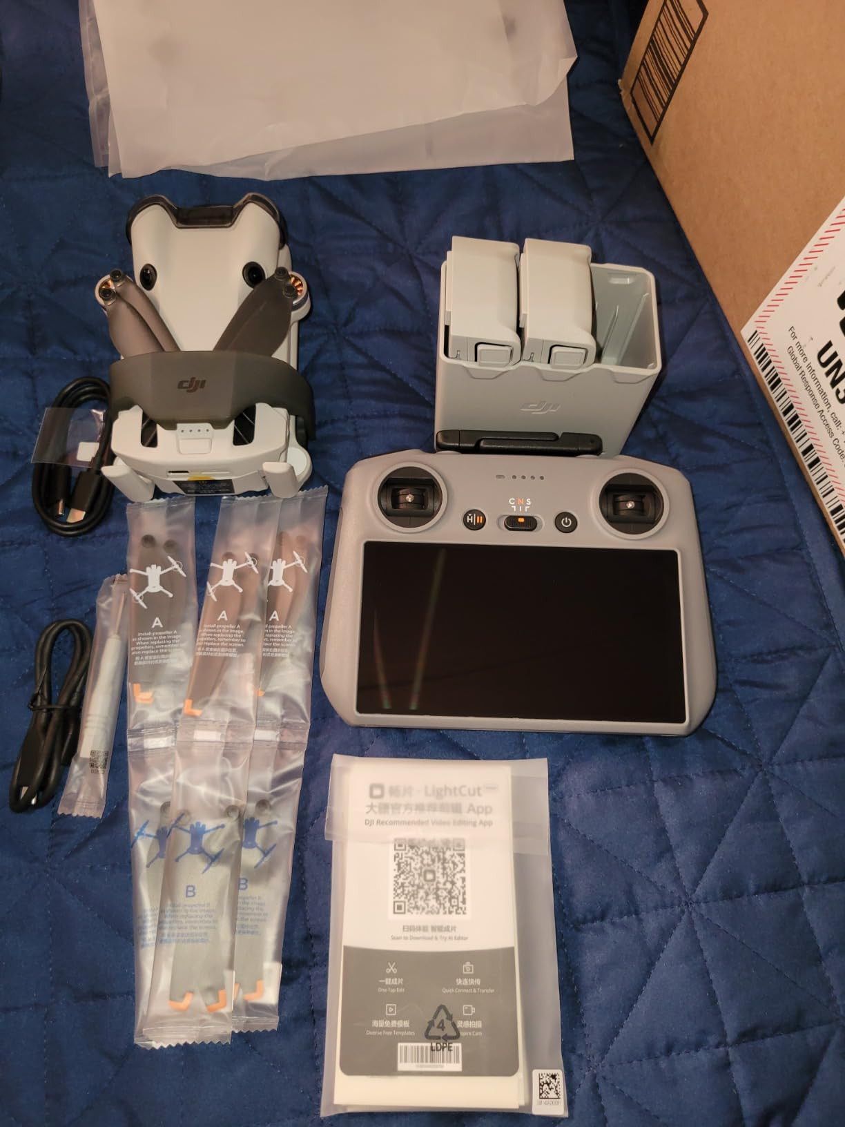 DJI Mini 4 Pro Fly More Combo with DJI RC 2, Drones with Camera for Adults 4K, Under 0.549 lbs/249 g, 3 Batteries for up to 102 Mins Flight Time, Smart Return to Home, Drone for Beginners customer photo 2