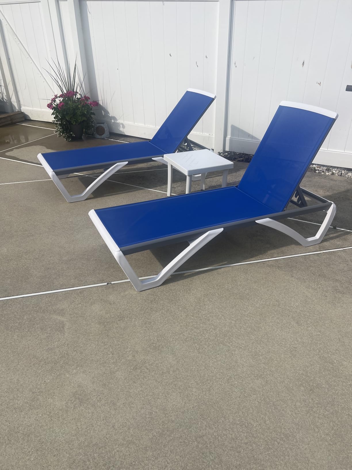 Kozyard 3-Piece Outdoor Chaise Lounge Chair Set, Fully Flat Adjustable Patio Lounger with Aluminum Frame & Resin Legs, Textilene Fabric for Poolside, Backyard & Beach (Aqua, 2 Chairs + Table) customer photo 1