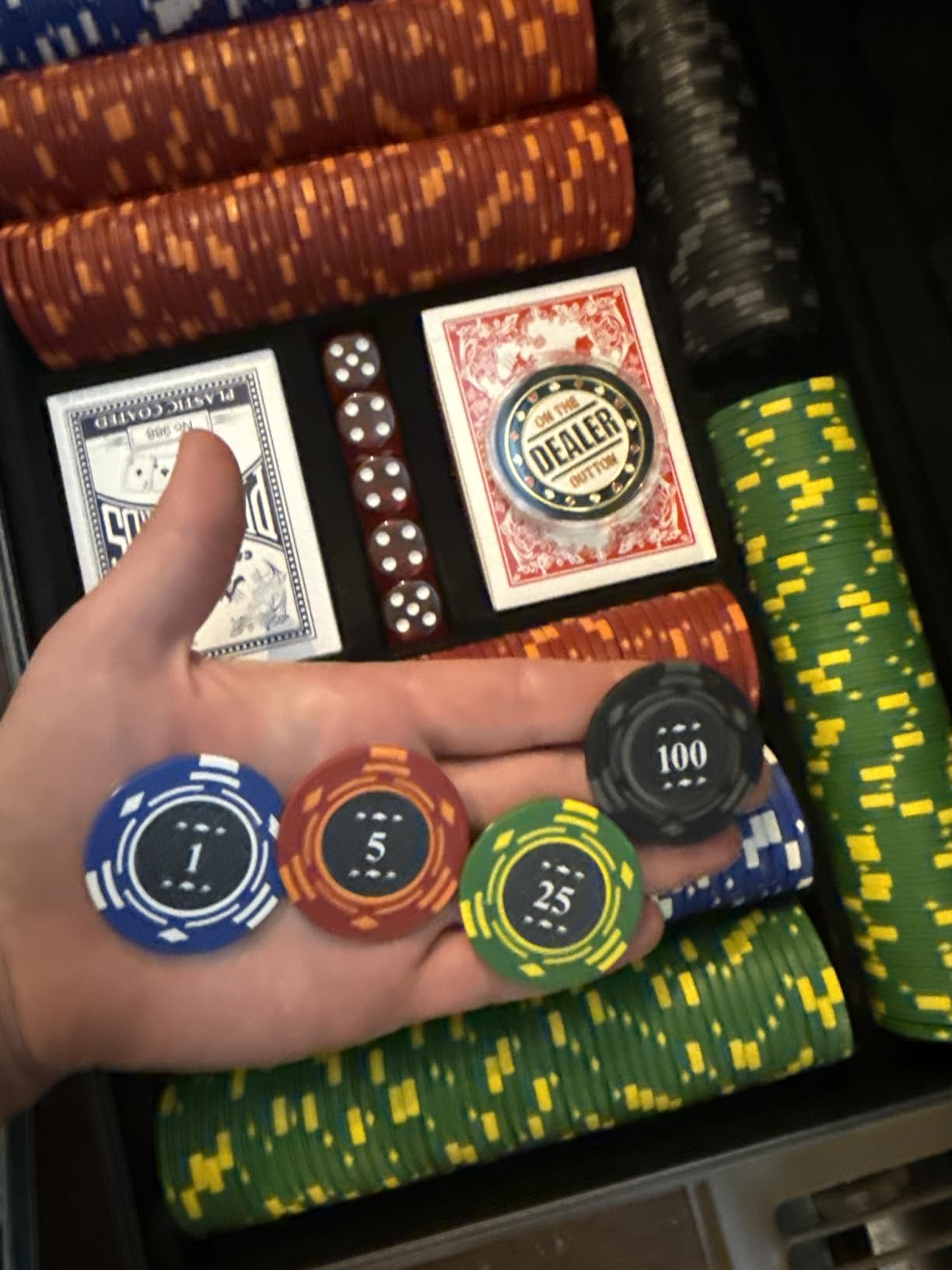 Boyzhood Poker Chips,400PCS 14 Gram Clay Poker Chip Set with Deluxe Travel Case, Numbered Chips,Poker Set for Texas Holden Blackjack Gambling. customer photo 1