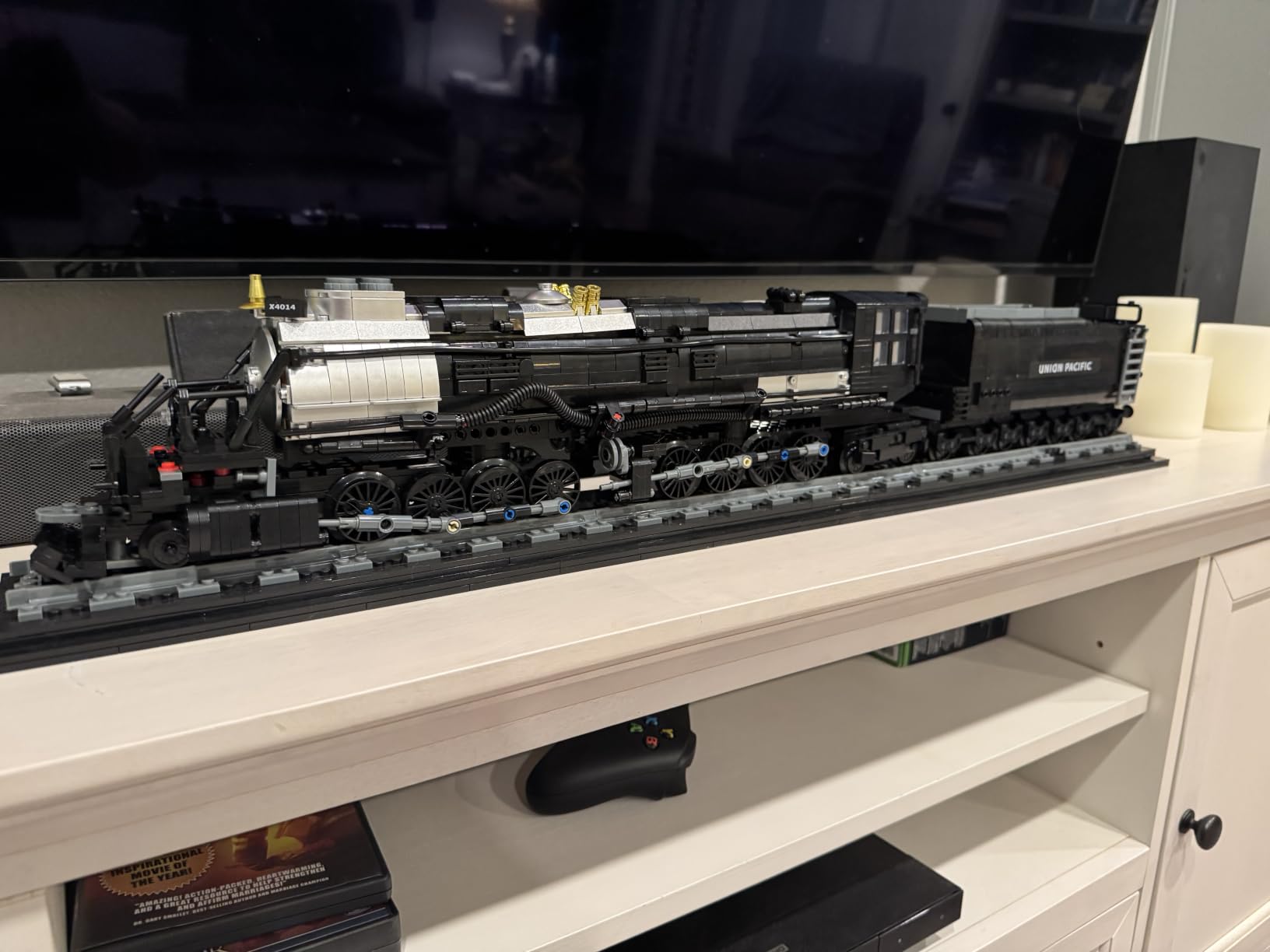 Nifeliz Big Boy Locomotive, Articulated Steam Locomotive Building Block Set, Legendary Steam Train Display Kit for Gift Giving (1,818 Pieces) customer photo 1