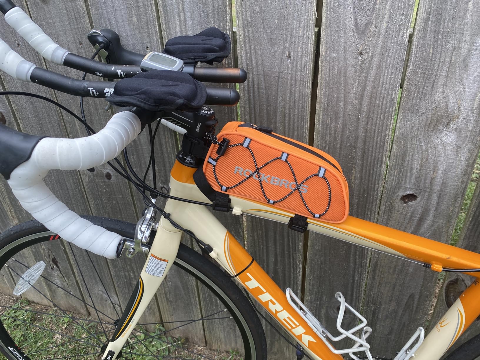 ROCKBROS Top Tube Bike Bag 1.3L 3-Point Elastic Cord Lightweight Portable | One-Hand Access Zipper,External Mesh Pockets,Anti-Wear Fabric,Headphone Jack Design,Road Commuting customer photo 2