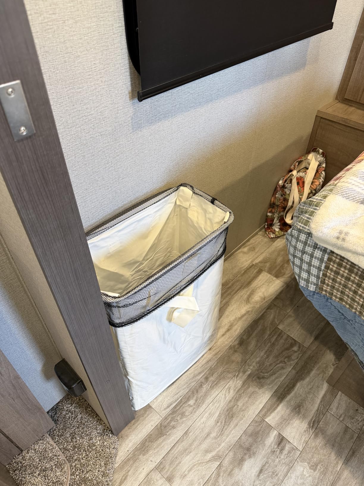 efluky Slim Laundry Basket, Narrow Laundry Hamper with Handles, Collapsible Dirty Clothes Hamper, Tall Laundry Bin for Laundry Room, Dorm and Bedroom, 12.7 Gallons(48L) Beige customer photo 2