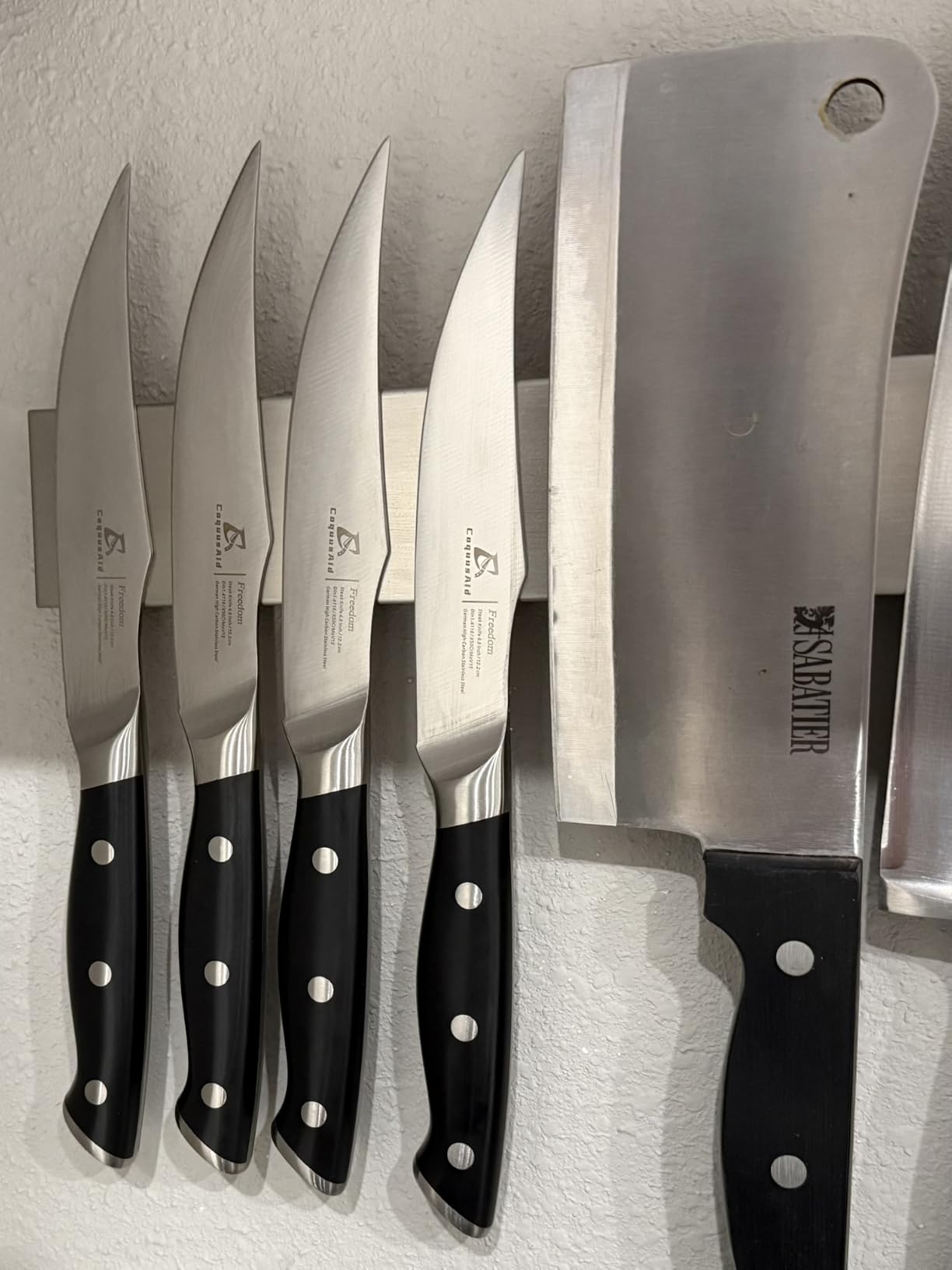 CoquusAid Steak Knives Set of 8, 4.8 Inch Straight Edge Ultra Sharp Durable Meat knives with Rest, High Carbon Stainless Steel Damascus Pattern Triple Rivet Handle, Ideal for Home Restaurant Party customer photo 1