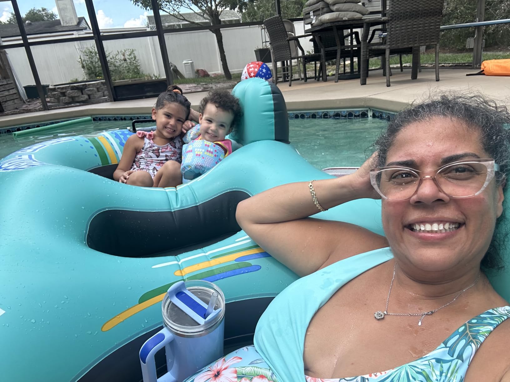 Jasonwell Heavy Duty 2 Person Inflatable River/Pool Tube Float with Removable Cooler, Tubes for Lake, Floating River Raft Lounge Floatie with 2 cup Holders For Adults, Cyan customer photo 2