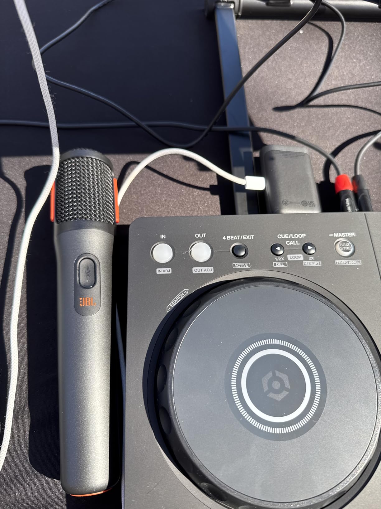 JBL PartyBox Wireless Mic - 2X Digital Wireless Microphones, Rechargeable Battery, Clear Voice, Crisp Sound, Stable 2.4GHz Connection, Compatible with All PartyBox Speakers (Black) customer photo 2