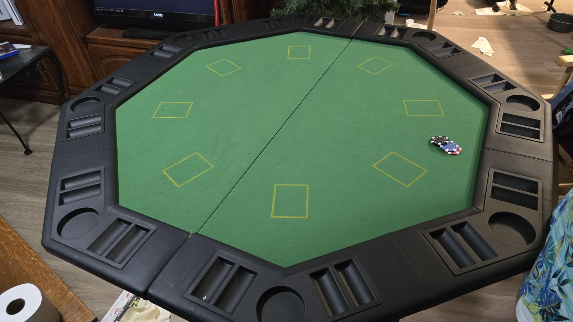 ECOTOUGE Foldable Poker Table, 8 Players Octagon Texas Hold'em Poker Table with Chip Trays & Collapsible Legs, Folding Game Table for Casino Leisure Game, Blackjack, Easy Assembly, Green customer photo 1