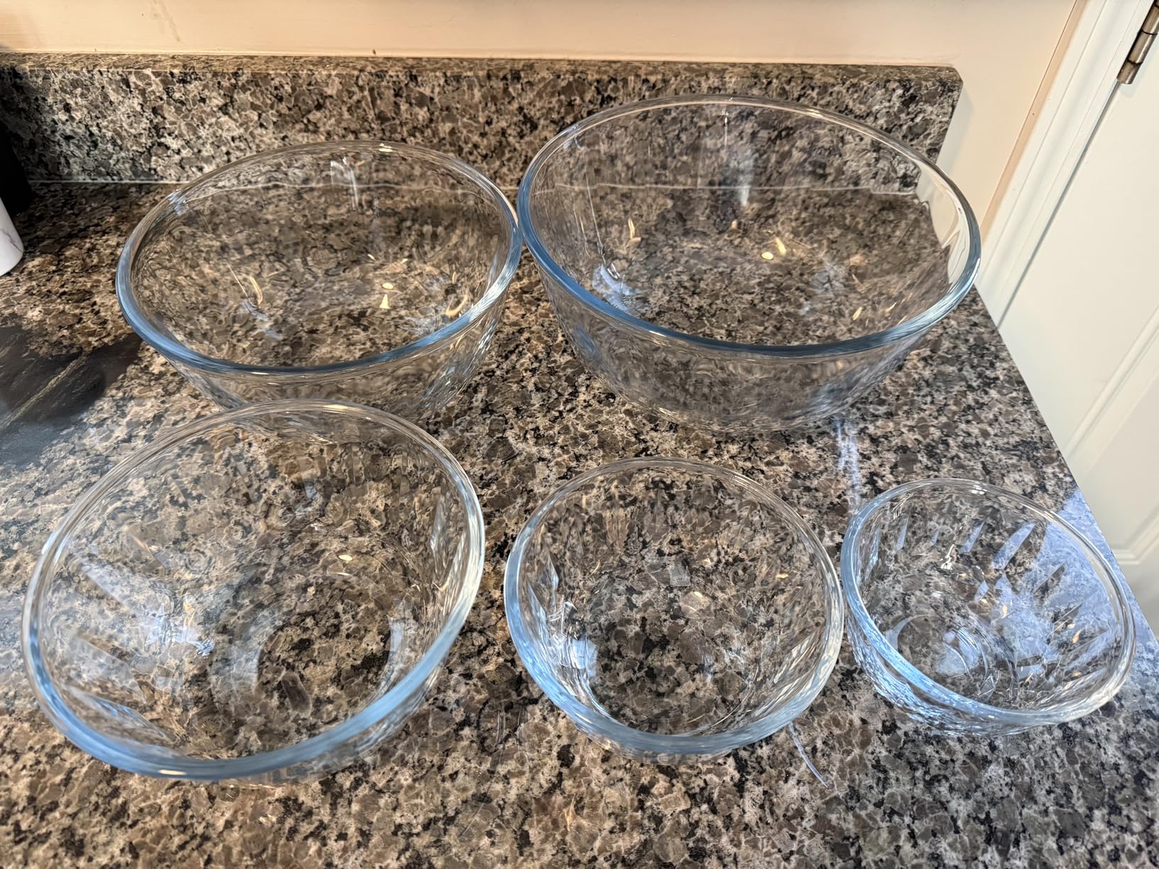Glass Mixing Bowls with Airtight Lids, 5 PCS Thick Glass Nesting Bowls | Serving Bowl For Kitchen Baking, Meal Prepping and Salad, BPA Free Dishwasher Microwave and Oven Safe, 0.5/0.8/1.6/2.7/4.4 QT customer photo 2