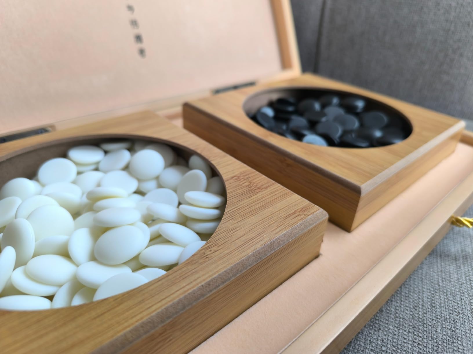 19 x19 Folding Go Game Set Board with Bamboo Bowls and Imitation Jade Go Pieces customer photo 2