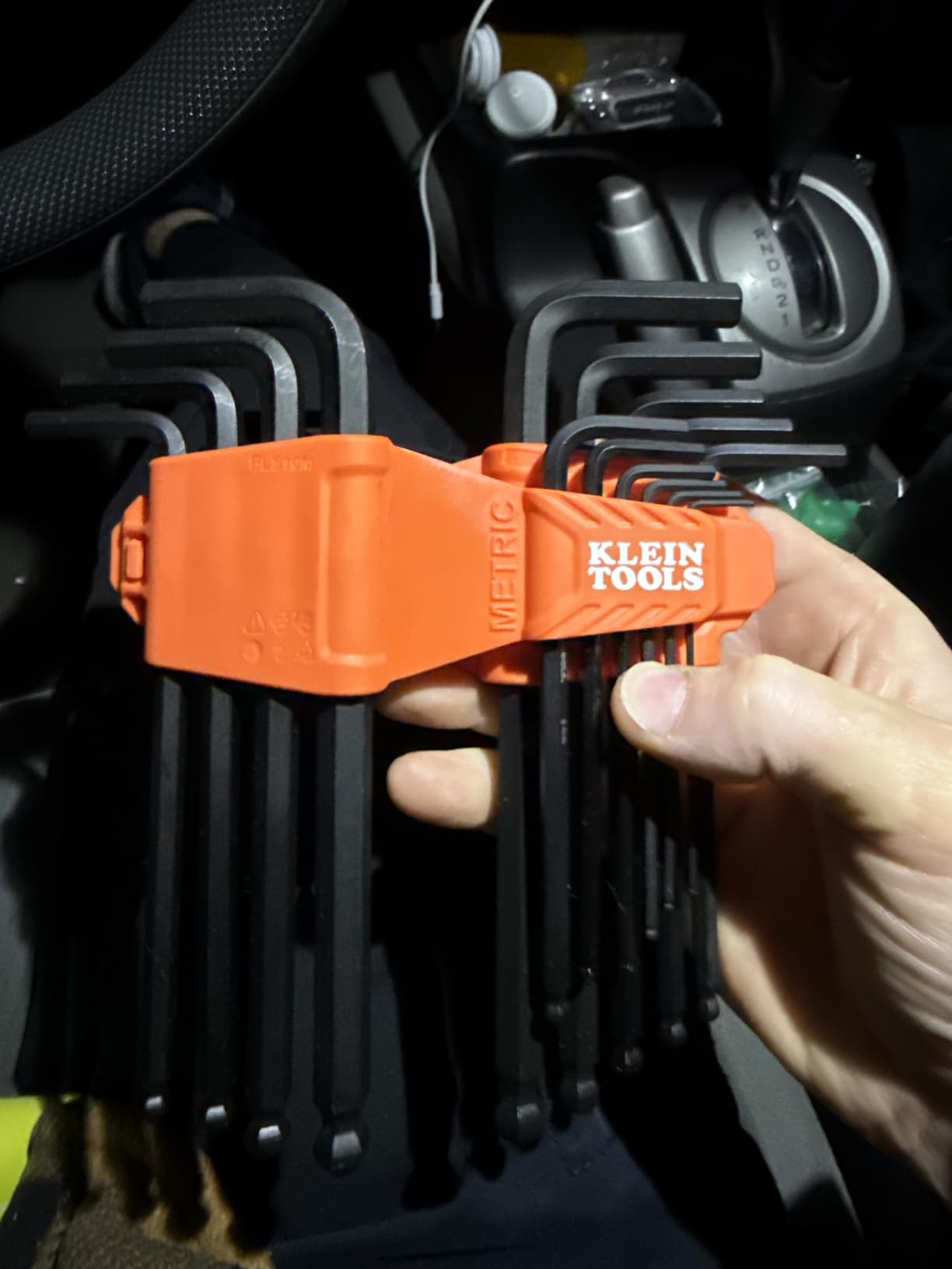 KLEIN TOOLS BLS22 22-Piece Long Ball-End Hex Key Wrench Set, SAE and Metric, Heat-Treated, L-Style, 1/16-Inch to 3/8-Inch and 1.5mm to 10mm customer photo 1
