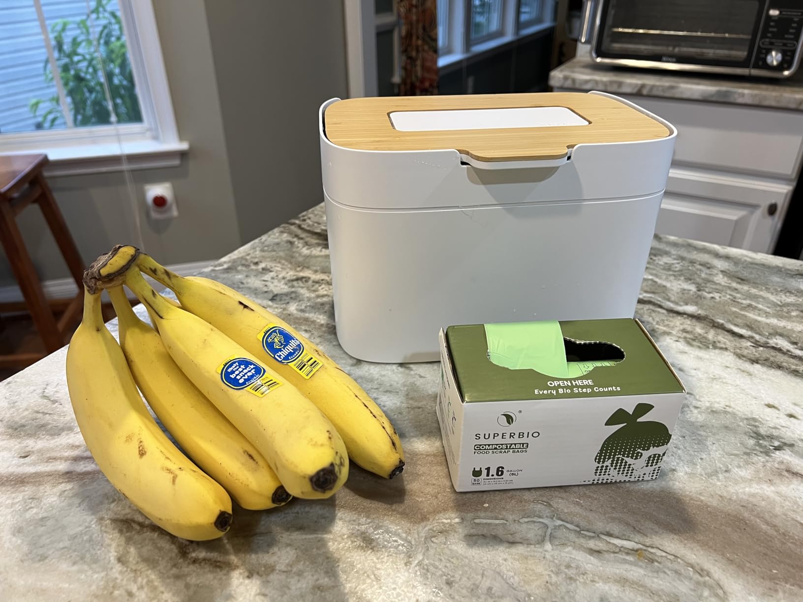 KAZAI. Compost Bin Kitchen 'Elin' | 1.2 GAL / 4.5L Countertop Compost Bin with Wooden Lid & Filter | Odor-Free, Dishwasher Safe, with Inner Bucket | Small Indoor Kitchen Composter | Off-White/Bamboo customer photo 2