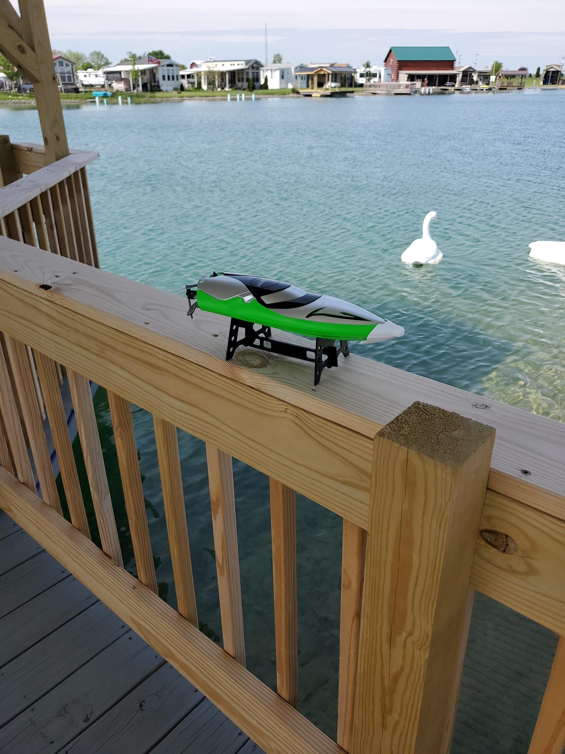 volantexrc Brushless RC Boats for Adults, 35+MPH Fast Remote Control Boat for Lakes, Full Proportional Boats High Speed RC Boat for Adults (Red) customer photo 2