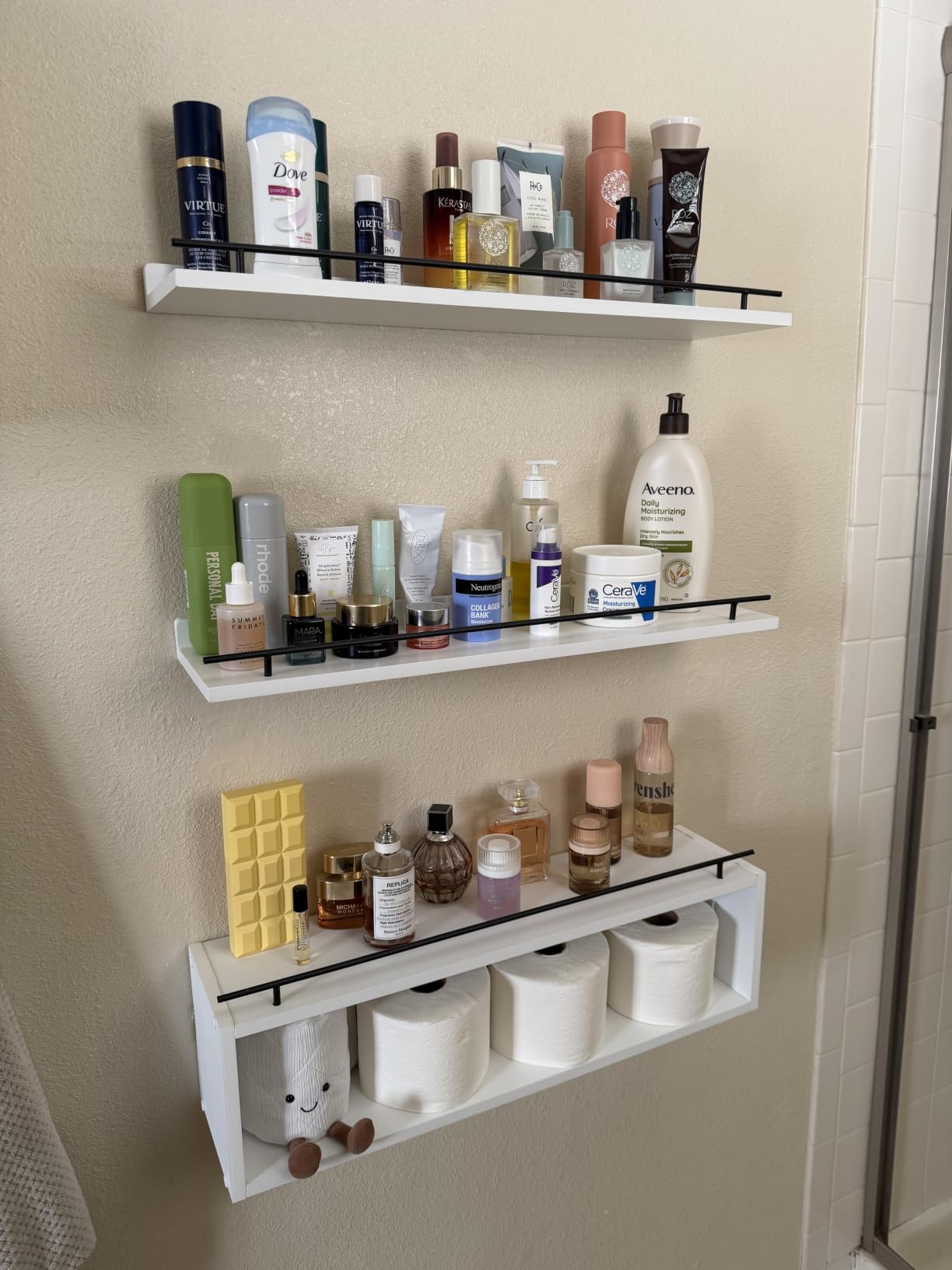 WOPITUES Floating Shelves for Wall with Cube Shelf, Wall Shelves with Metal Rail for Bathroom Decor, Bathroom Organizers and Storage, Over Toilet Shelves for Toilet Paper-Black customer photo 1