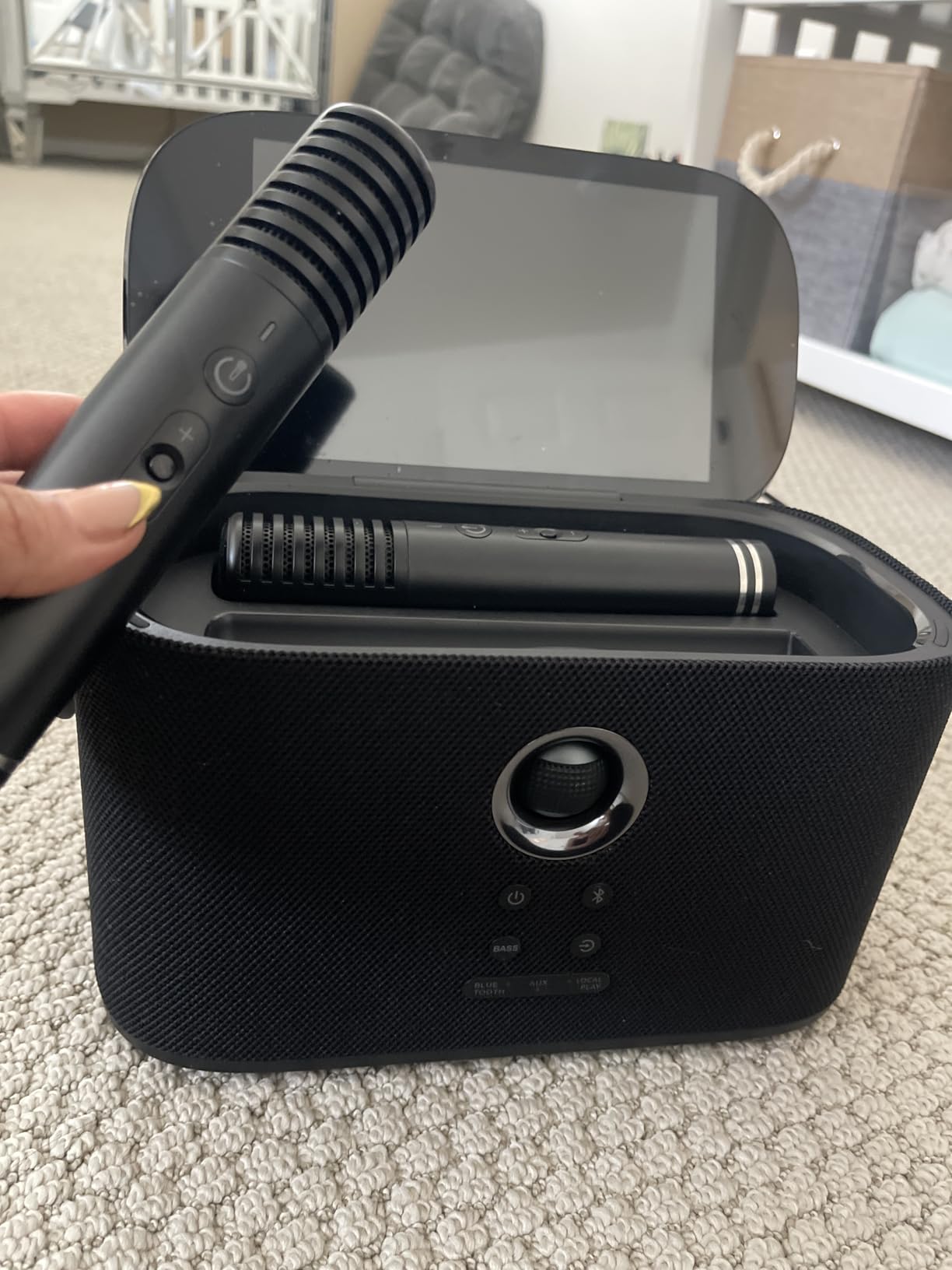 Ikarao Portable Karaoke Machine for Adults, Built-in Lyrics Display and Screen, 2 Self-Charging Wireless Microphones, Karaoke App, 140W Speaker, Connects to TV for Home Party Birthday Outdoor Camping customer photo 1