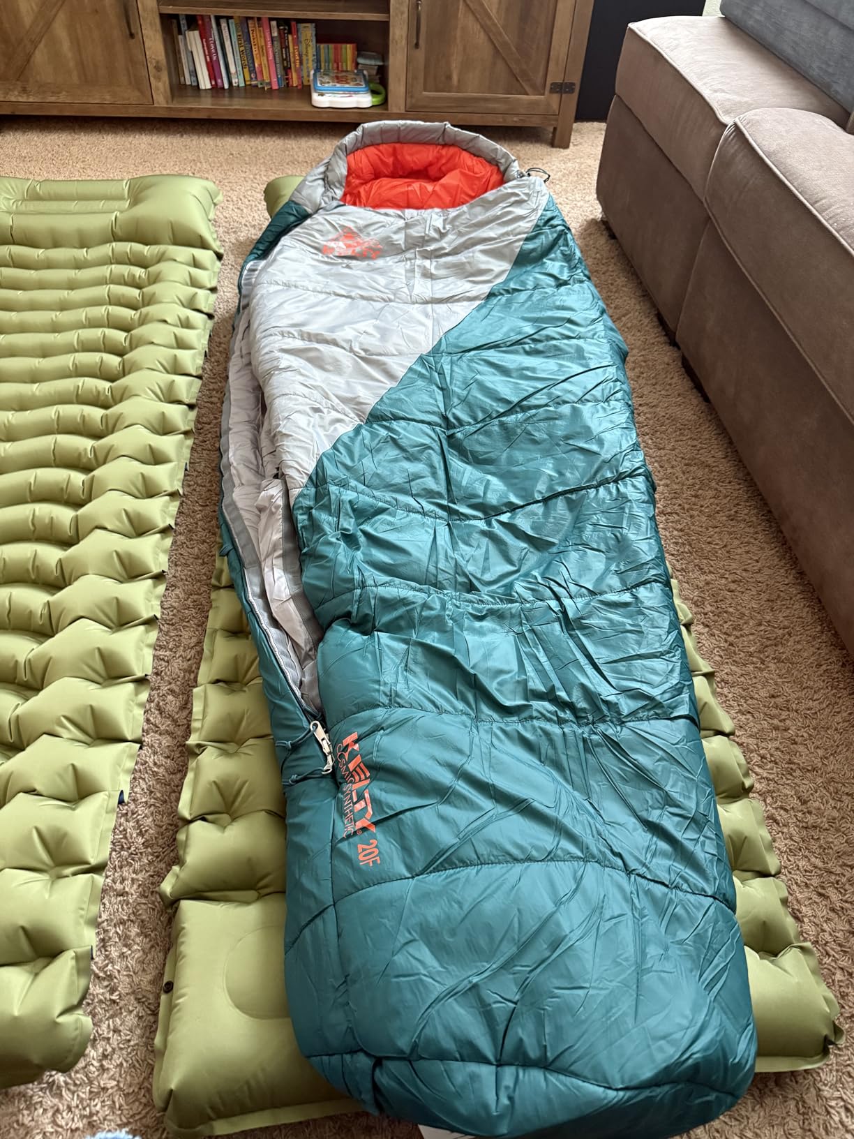 Kelty Cosmic Synthetic Fill 20 Degree Backpacking Sleeping Bag - Compression Straps, Stuff Sack Included | Backpacking Sleeping Bag, Highly Compressible with Compresion Stuff Sack Included, Soft Taffeta Lining, PFC-Free Fabrics customer photo 2