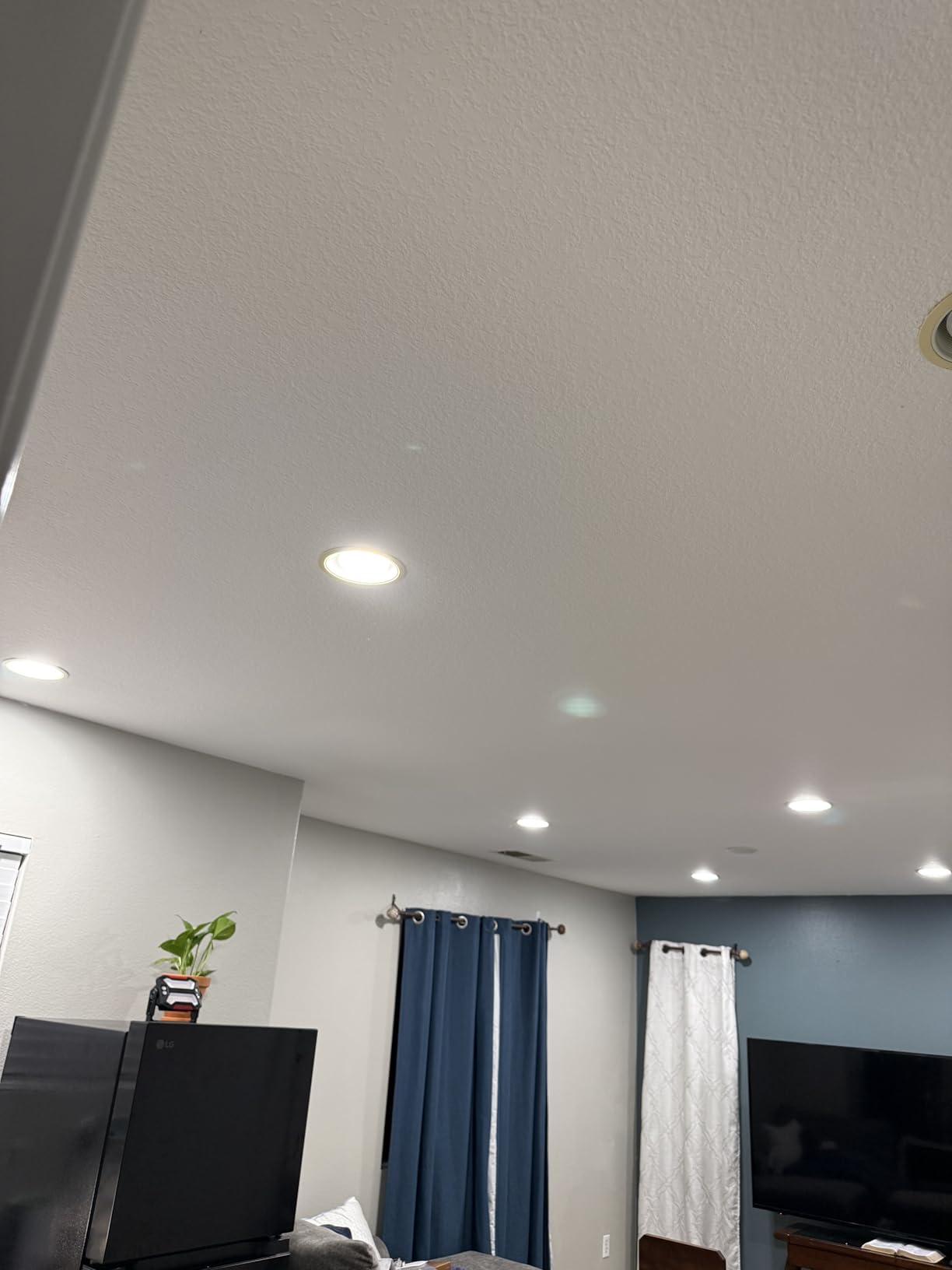 Feit Electric BR30 LED Flood Light Bulb, 65W Equivalent, Dimmable, 5CCT, Adjustable White, 650 Lumens, Indoor/Outdoor Residential & Commercial Use, 17,000-Hour Lifespan, BR3065DM5CCTCA15K/6, 6-Pack customer photo 1