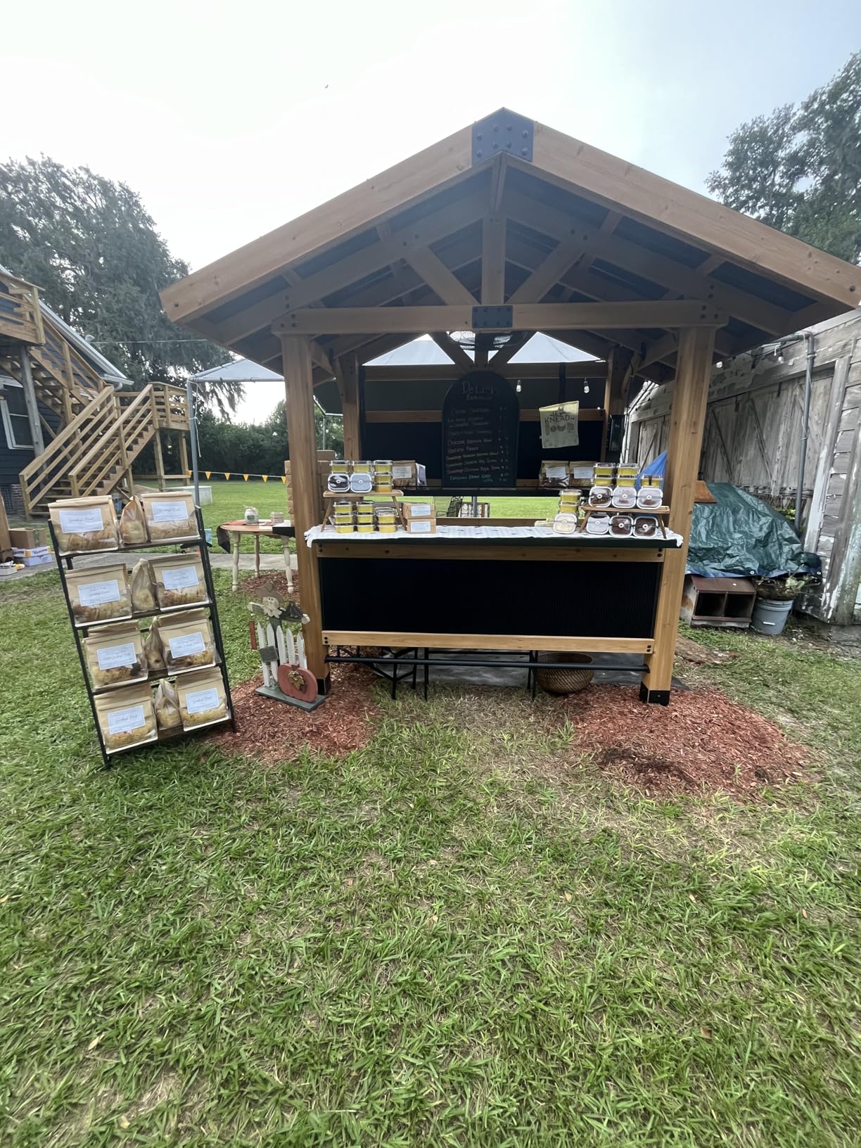 Backyard Discovery Palisade 9' x 6' Cedar Wood Outdoor Bar Set with Galvanized Steel Roof, Bar Top, Shelving, Snow Load Support, Wind Resistance, PowerPort for Patio, Deck, Entertaining customer photo 2
